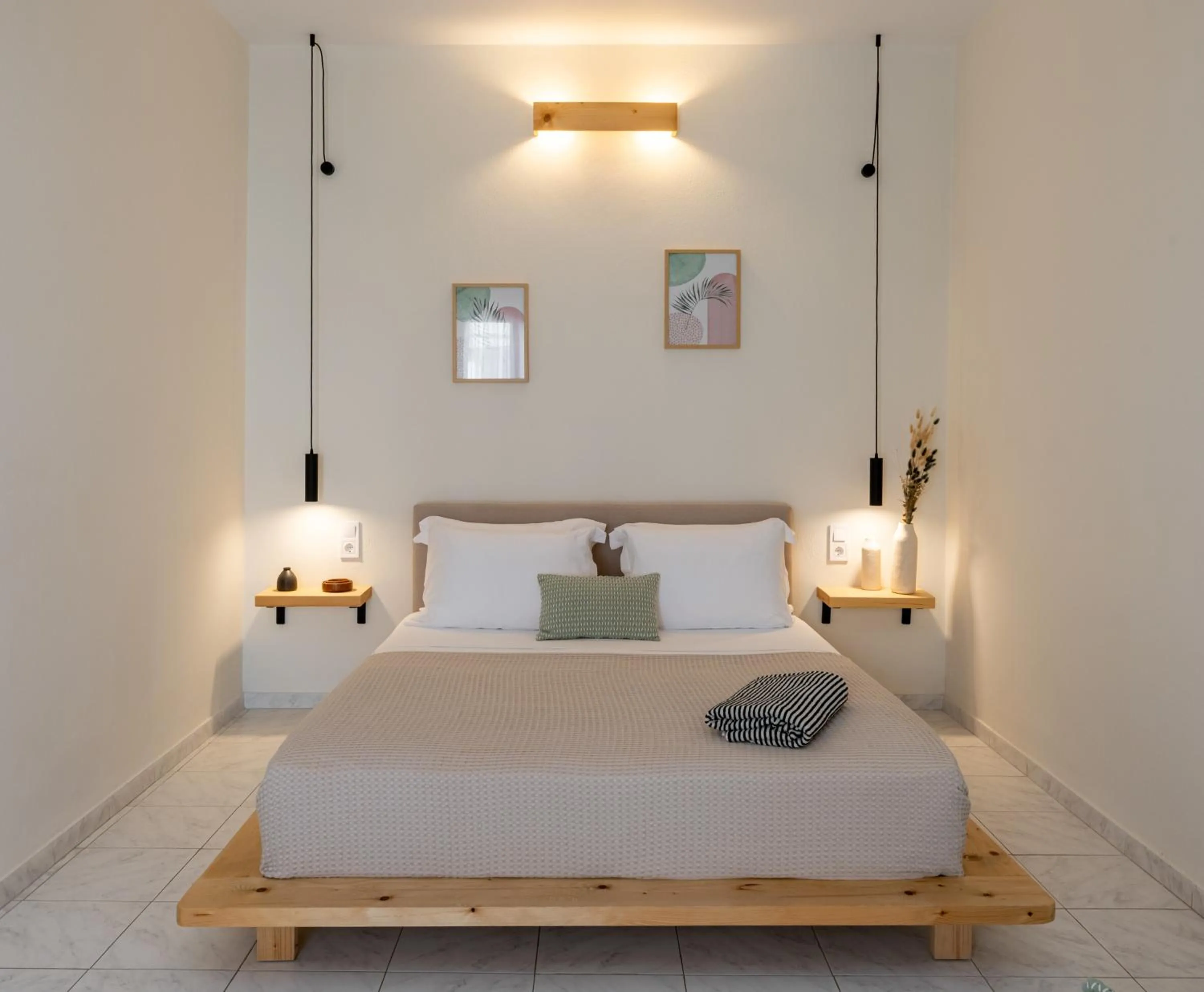 Bed in Capella Skiathos, Town