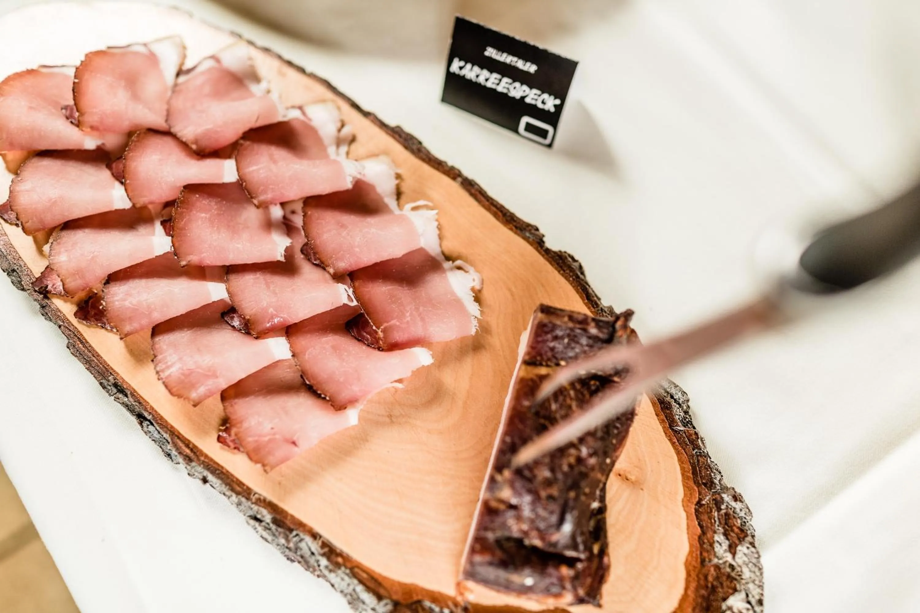 Buffet breakfast in Hotel Standlhof Zillertal