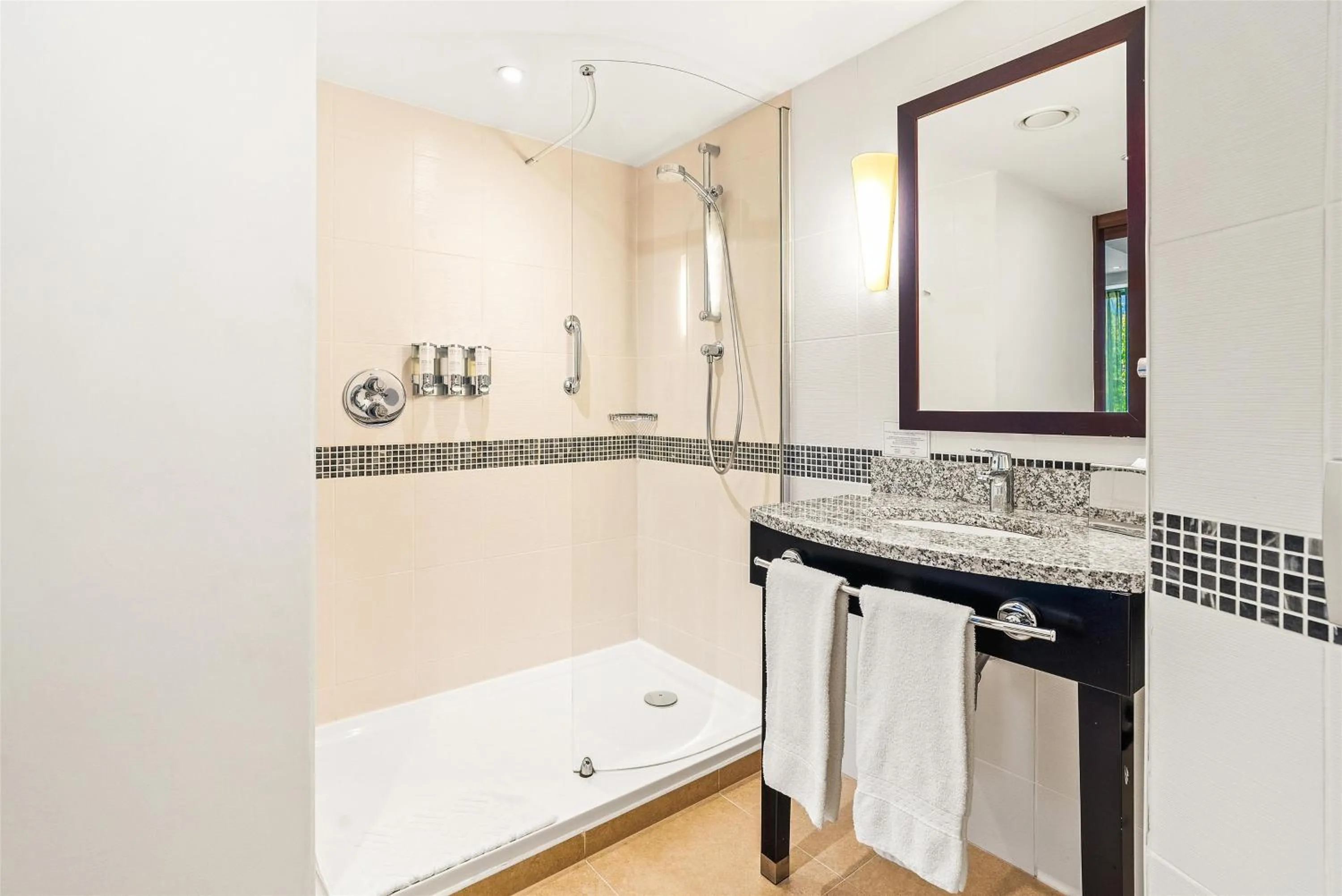 Bathroom in Hampton by Hilton Cluj-Napoca
