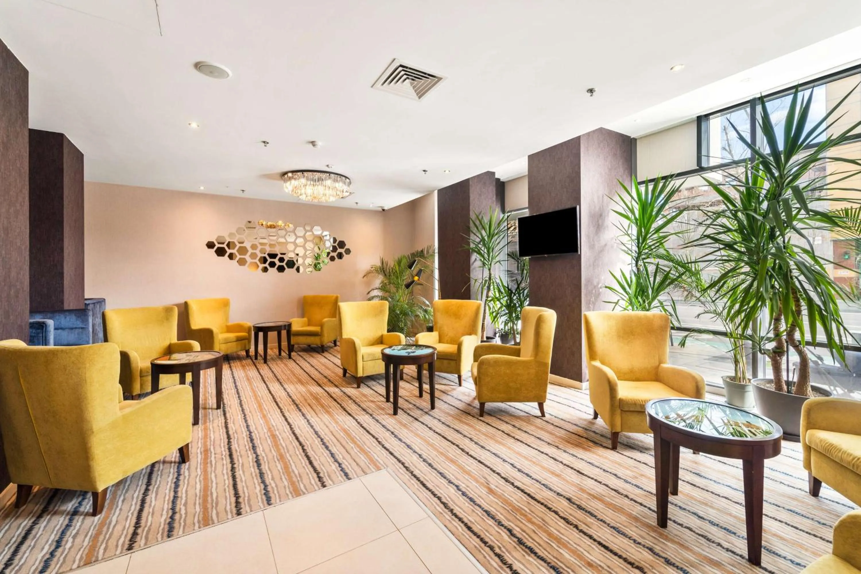 Lobby or reception in Hampton by Hilton Cluj-Napoca