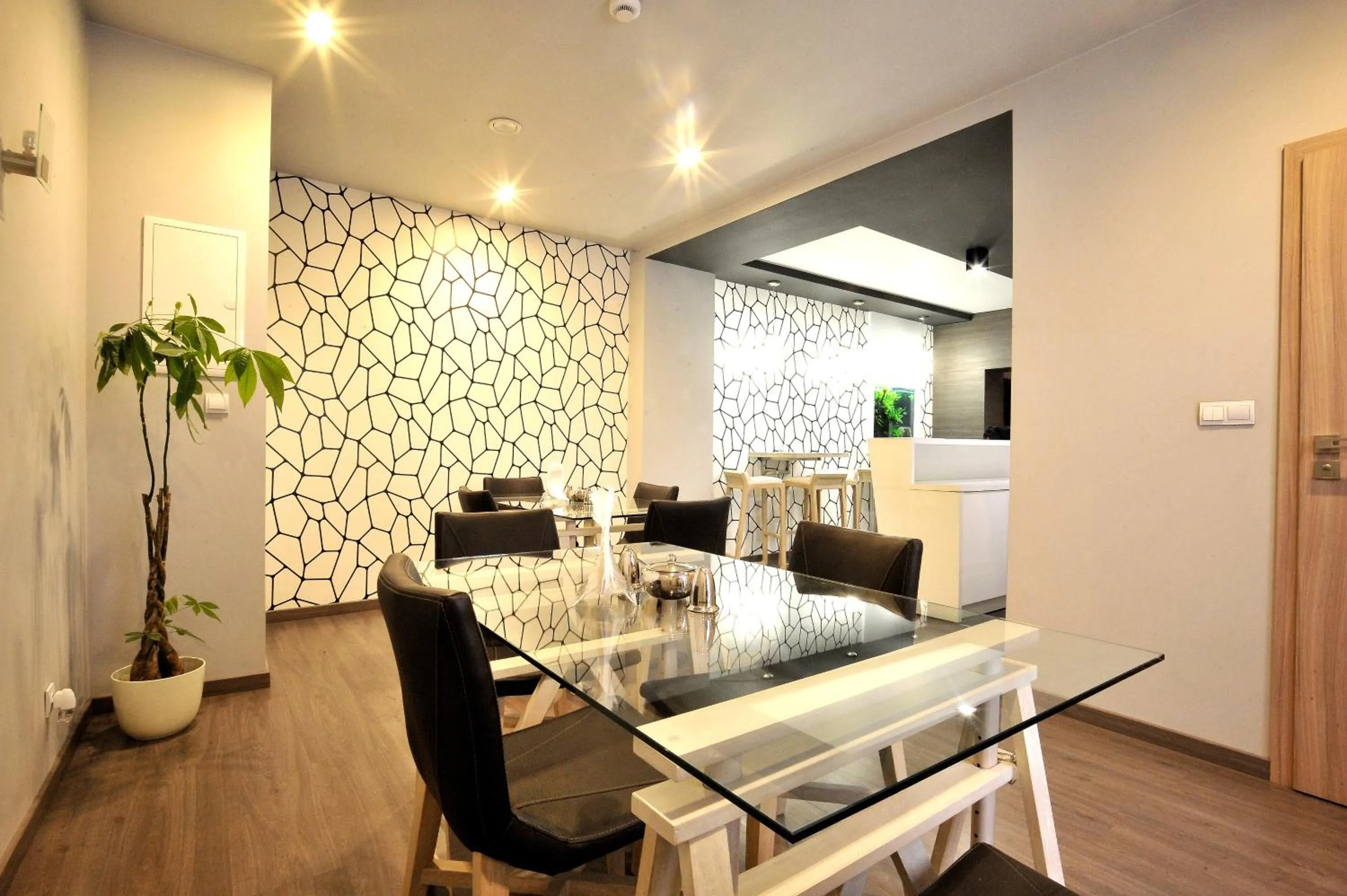 Communal lounge/ TV room in Hostel Promenada