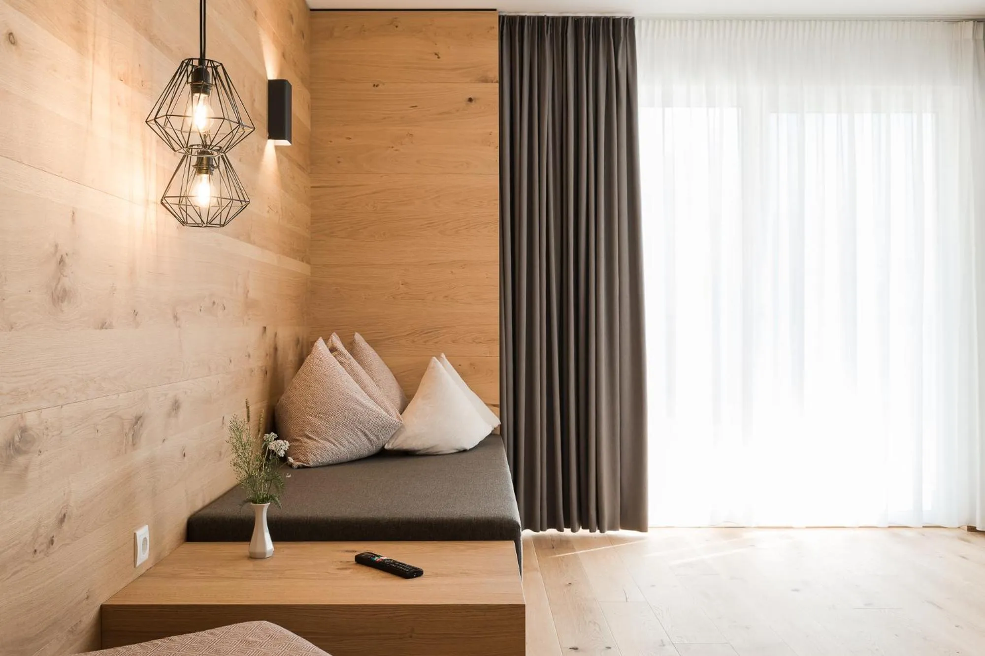 Living room, Bed in Park Hotel Villa Etschland