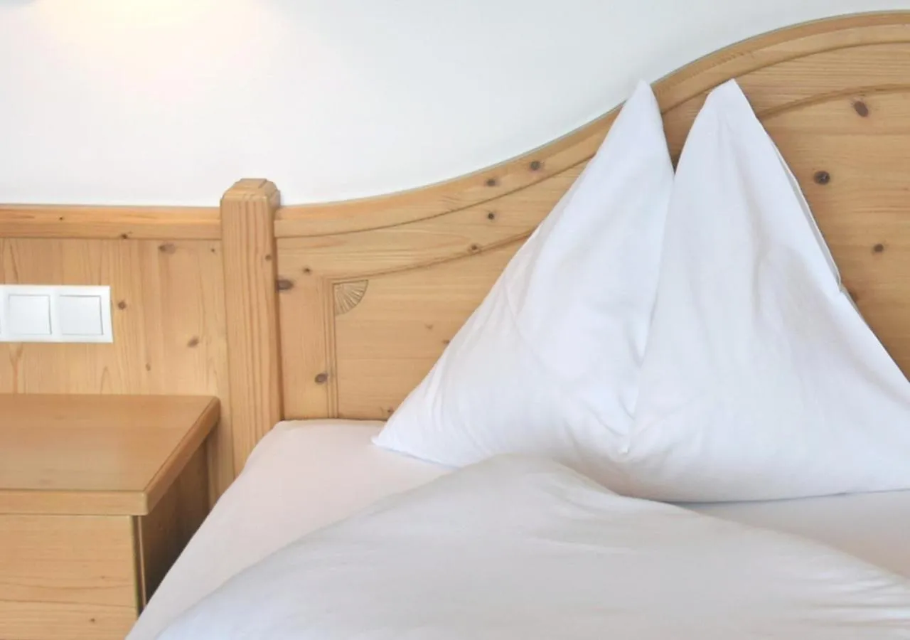 Decorative detail, Bed in Park Hotel Villa Etschland