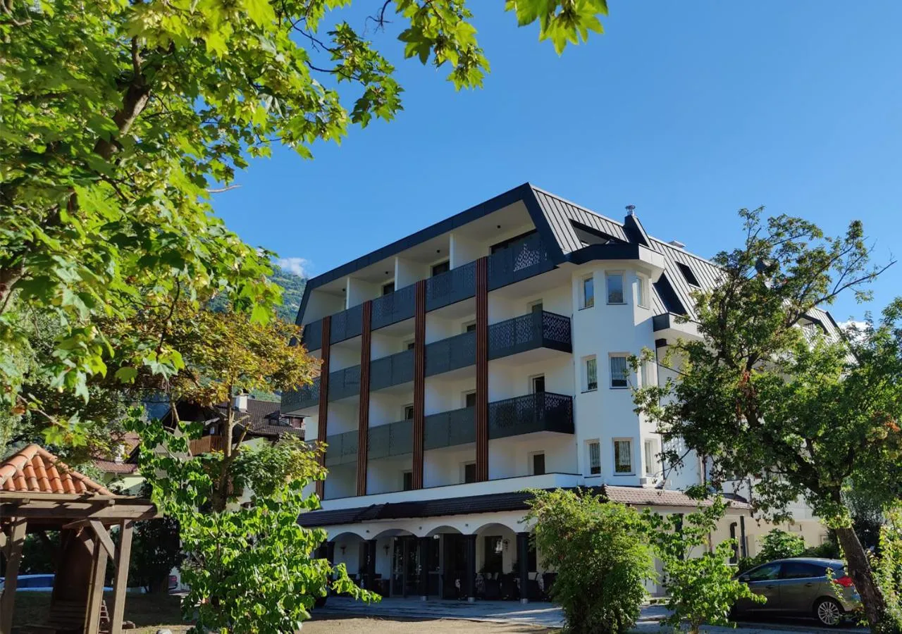 Property building in Park Hotel Villa Etschland