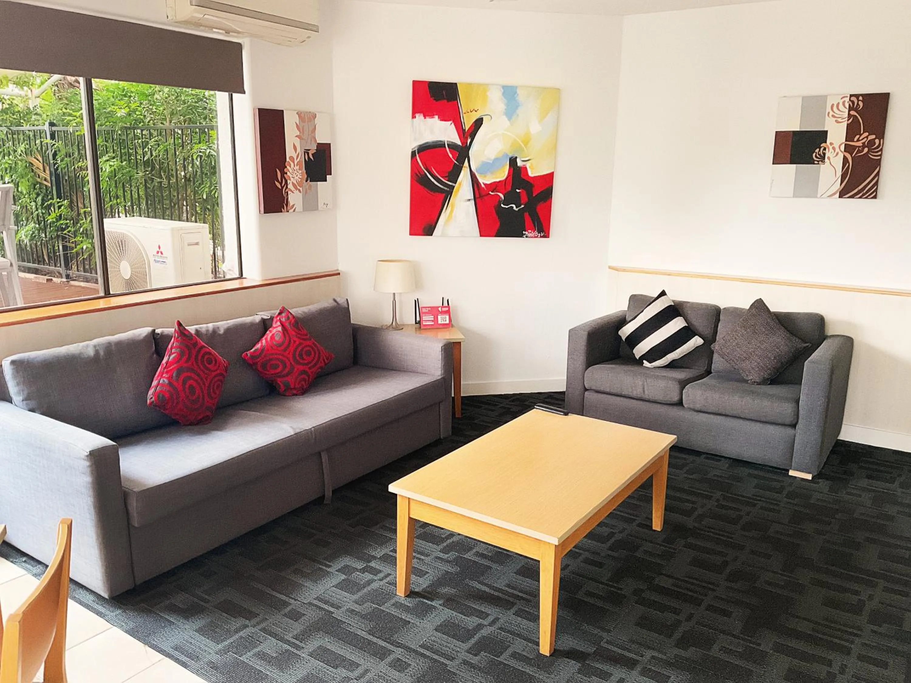 Living room in Tiki Hotel Apartments Surfers Paradise