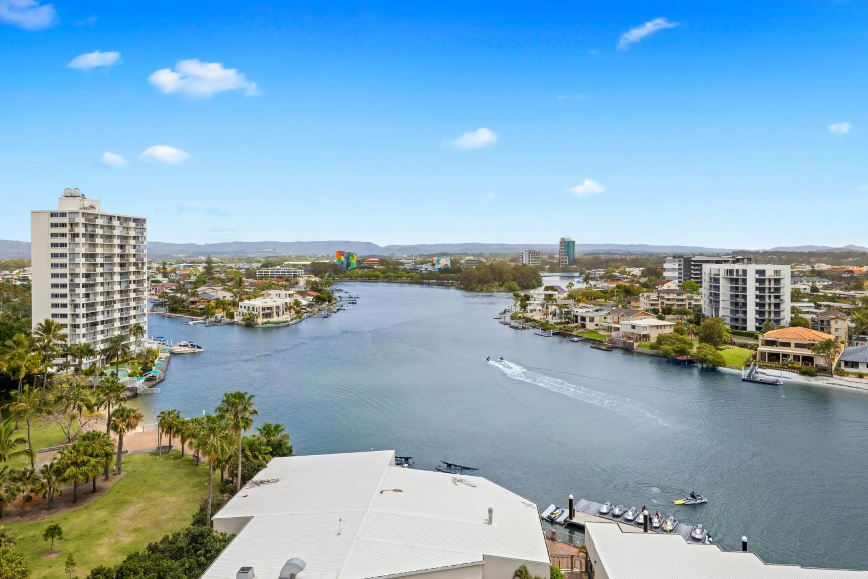 City view in Tiki Hotel Apartments Surfers Paradise
