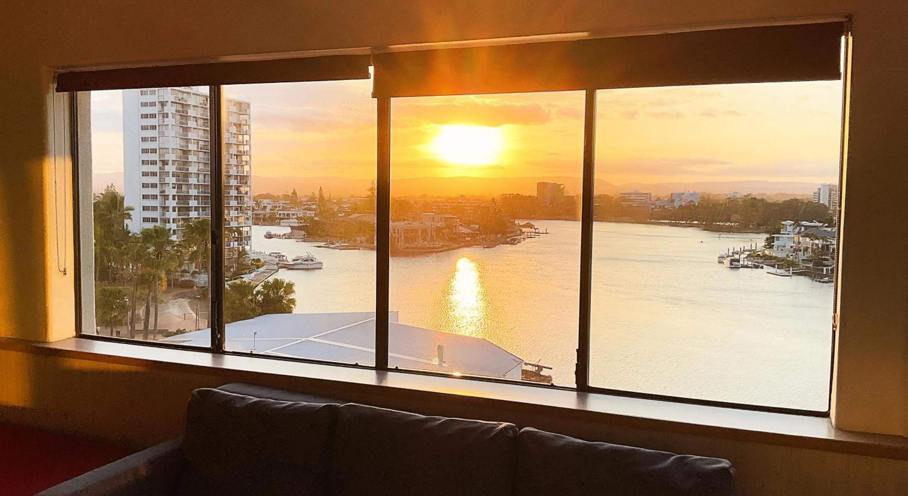 Lake view in Tiki Hotel Apartments Surfers Paradise