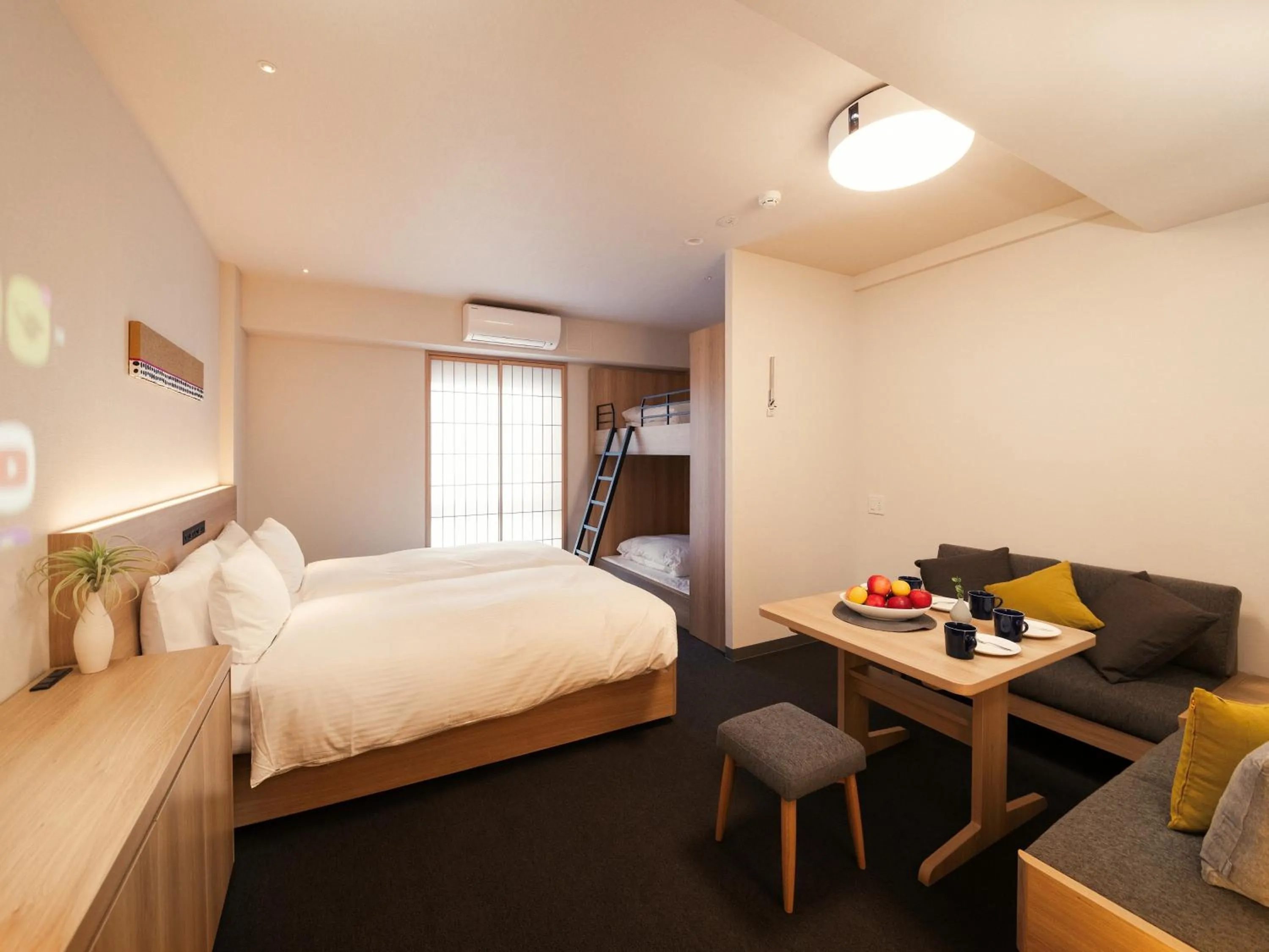 Photo of the whole room, Bed in MIMARU Tokyo Hatchobori