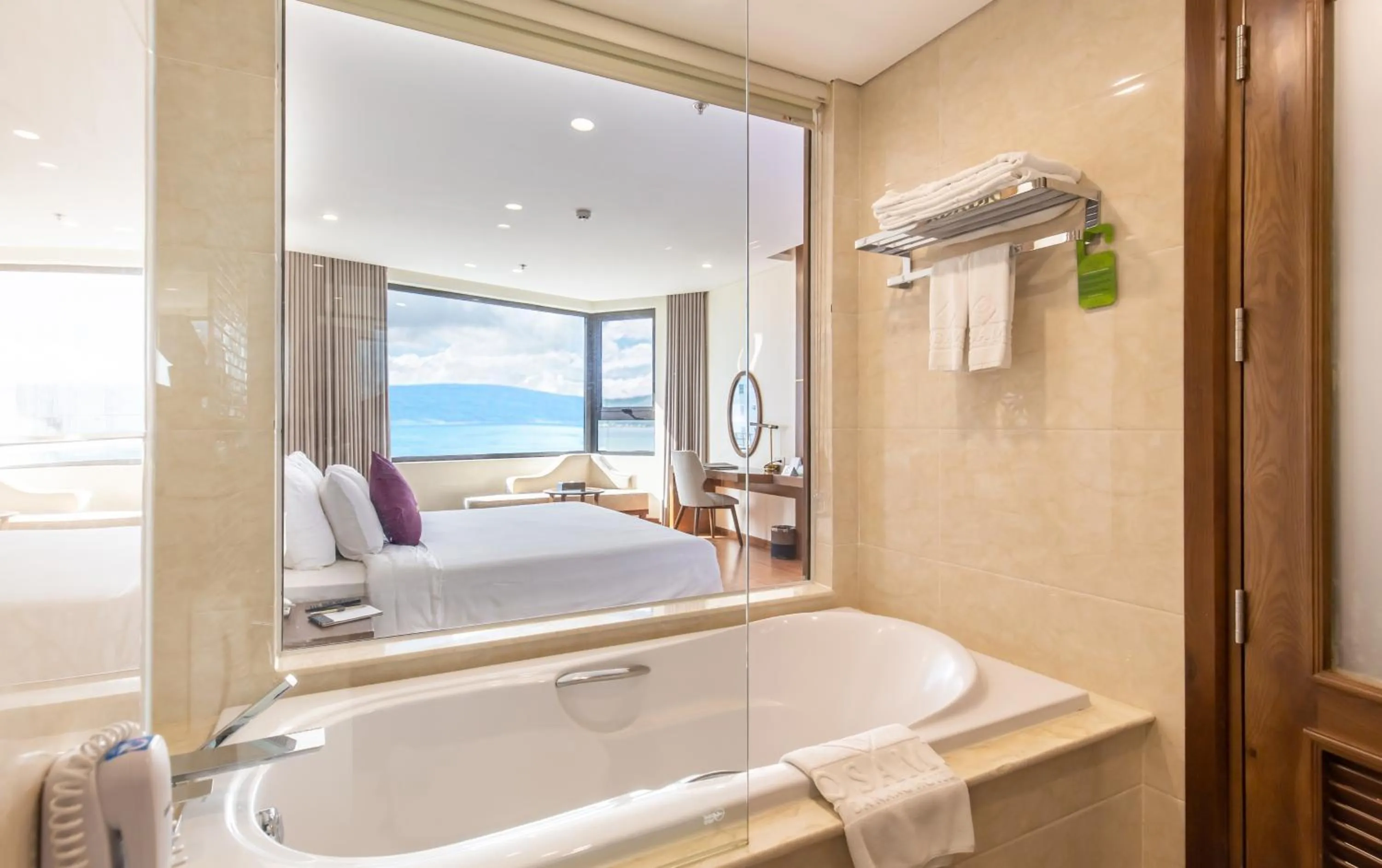 Bathroom in Rosamia Da Nang Hotel