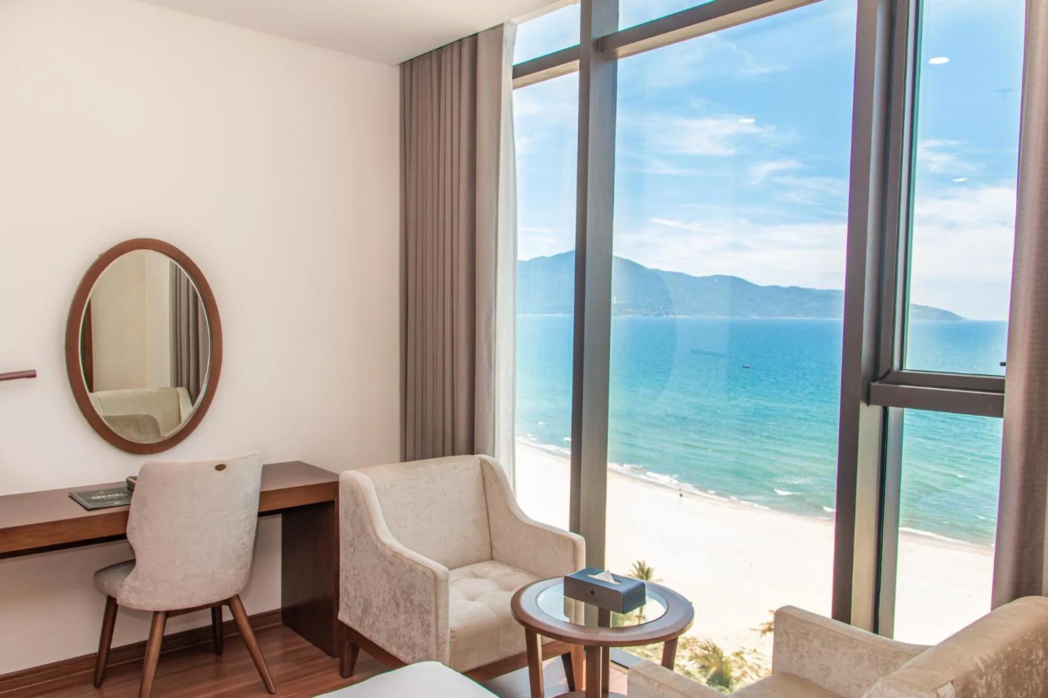 Bedroom in Rosamia Da Nang Hotel