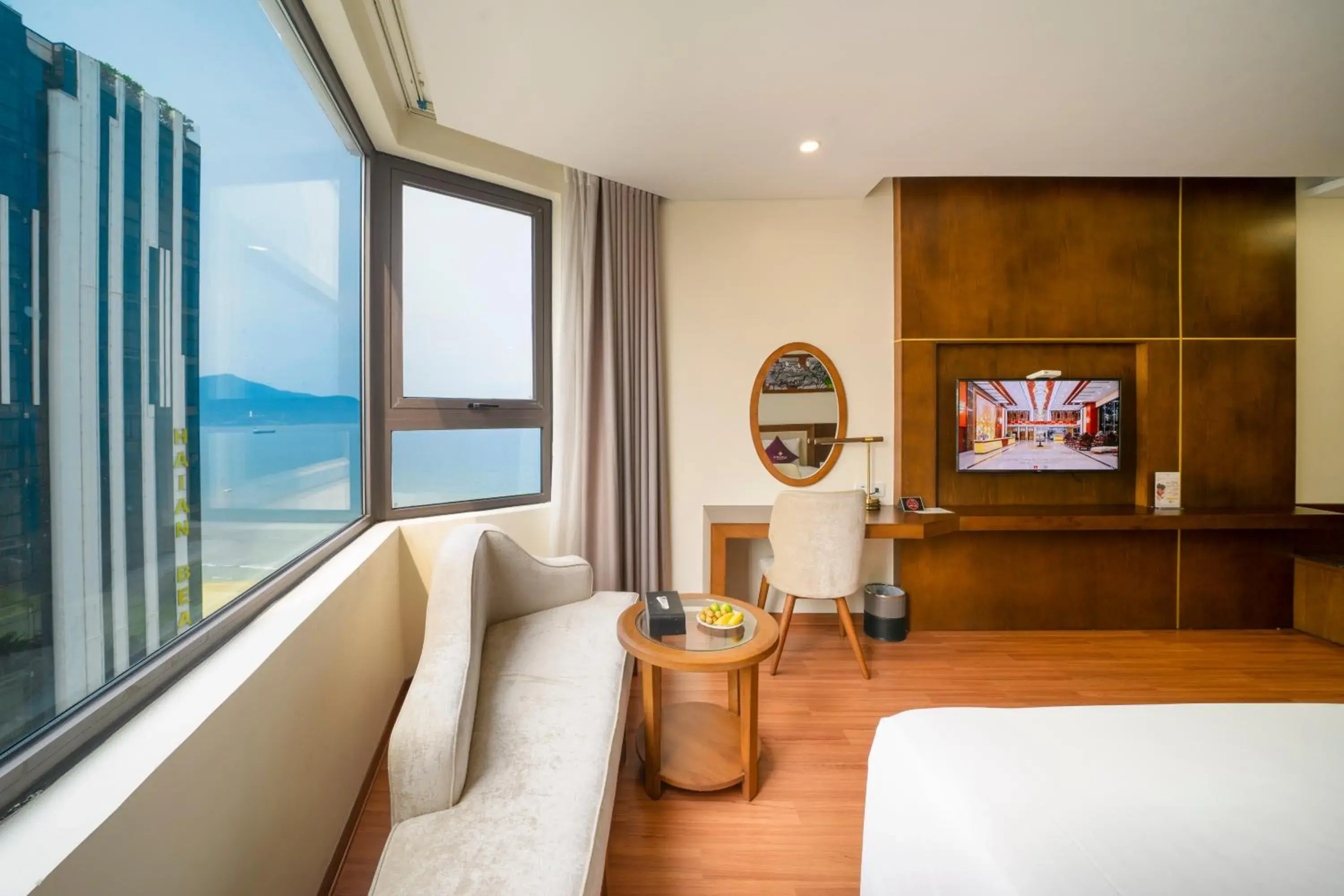 Deluxe Family Room with Partial Sea View - Complimentary Afternoon Tea Per Stay in Rosamia Da Nang Hotel Deluxe Family Room with Partial Sea View - Complimentary Afternoon Tea Per Stay in Rosamia Da Nang Hotel