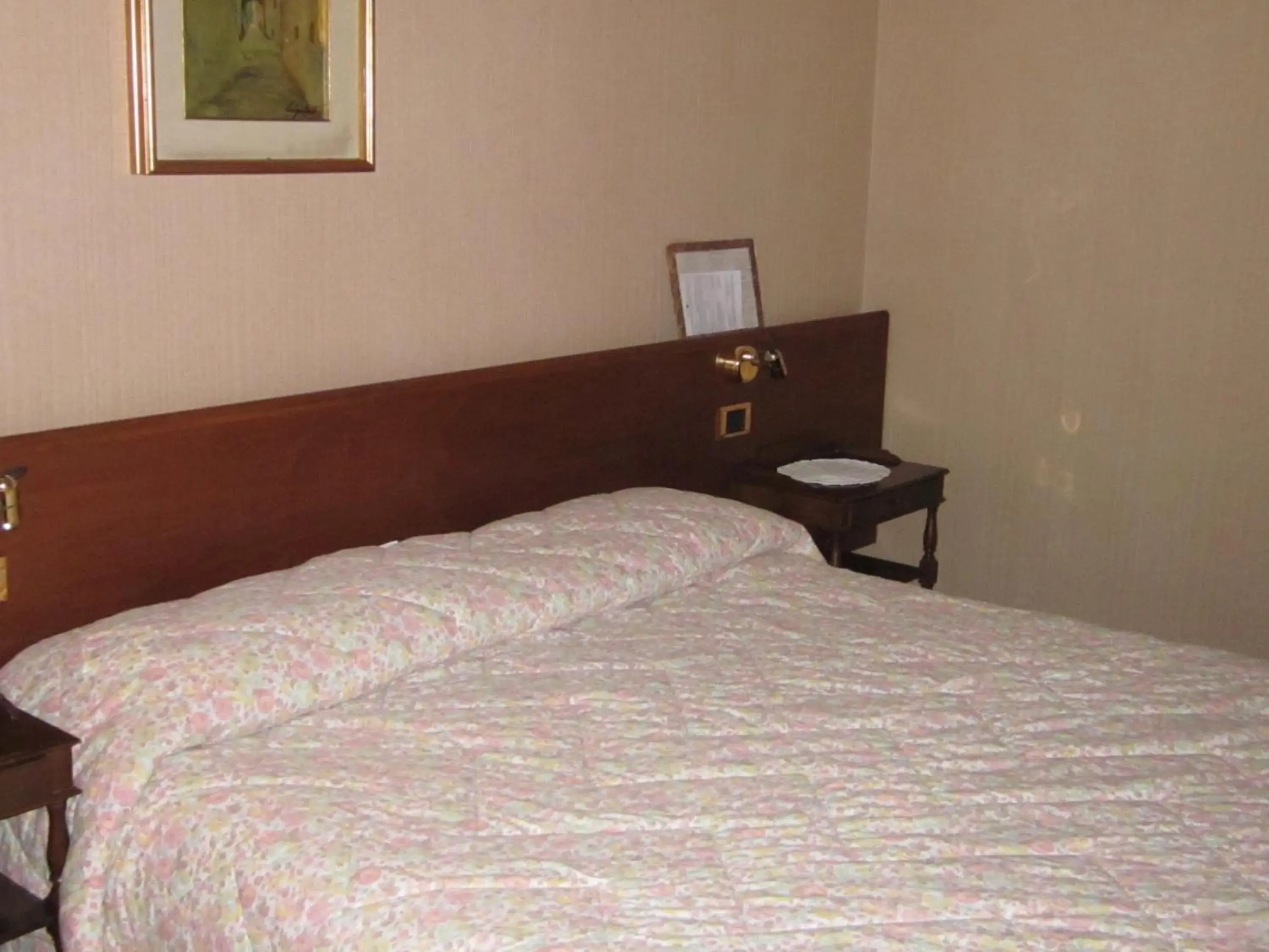 Double or Twin Room with Balcony in Hotel Casale Double or Twin Room with Balcony in Hotel Casale