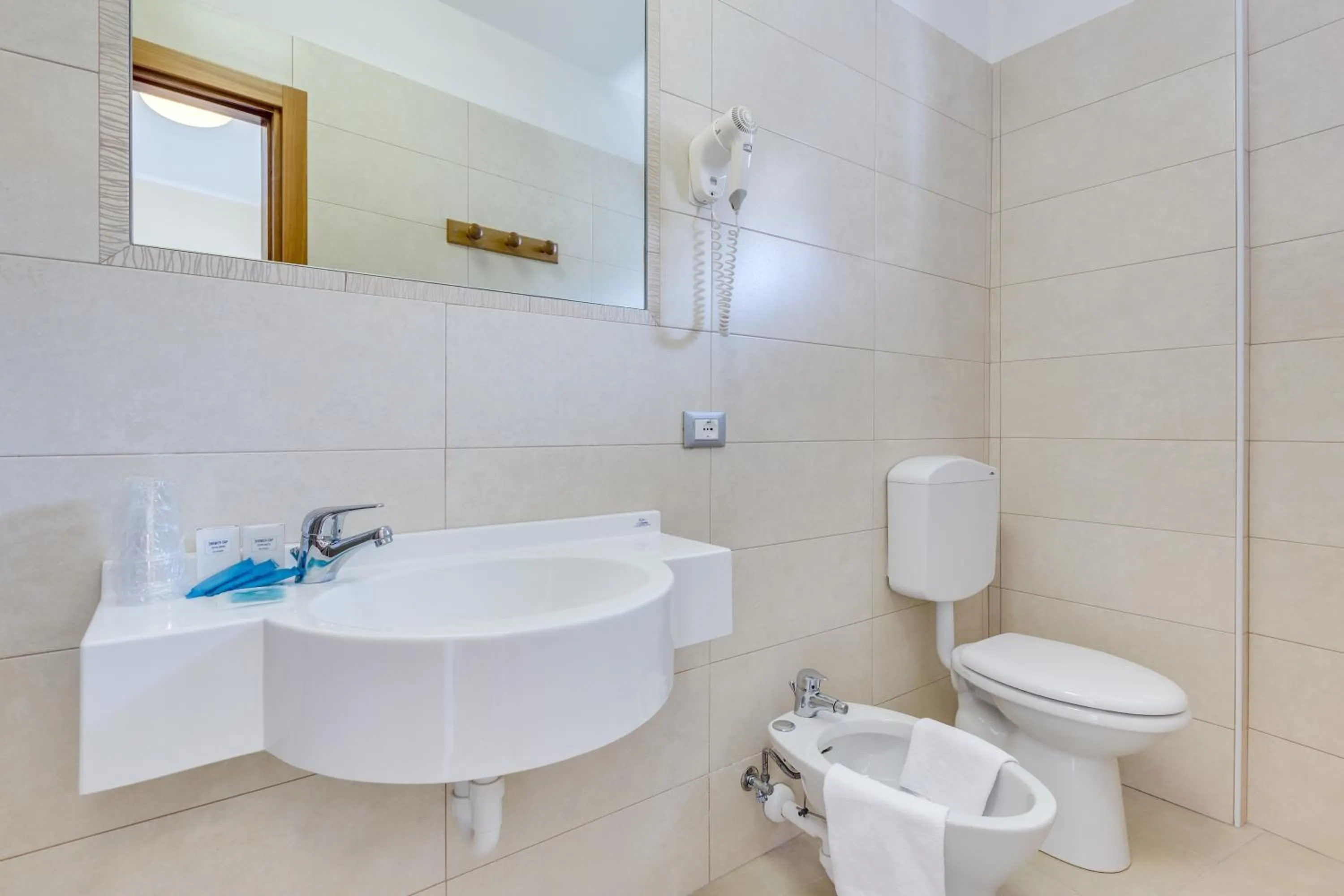 Toilet in Hotel Ambassador