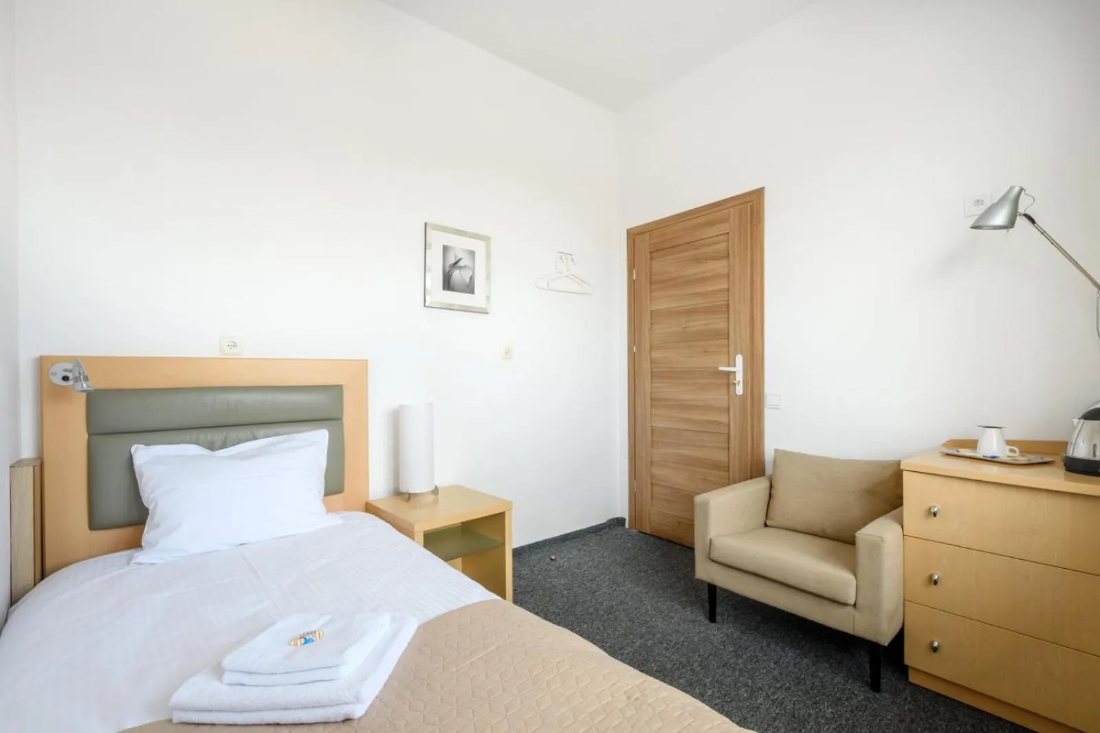 Photo of the whole room, Bed in 404 Rooms Wilanowska