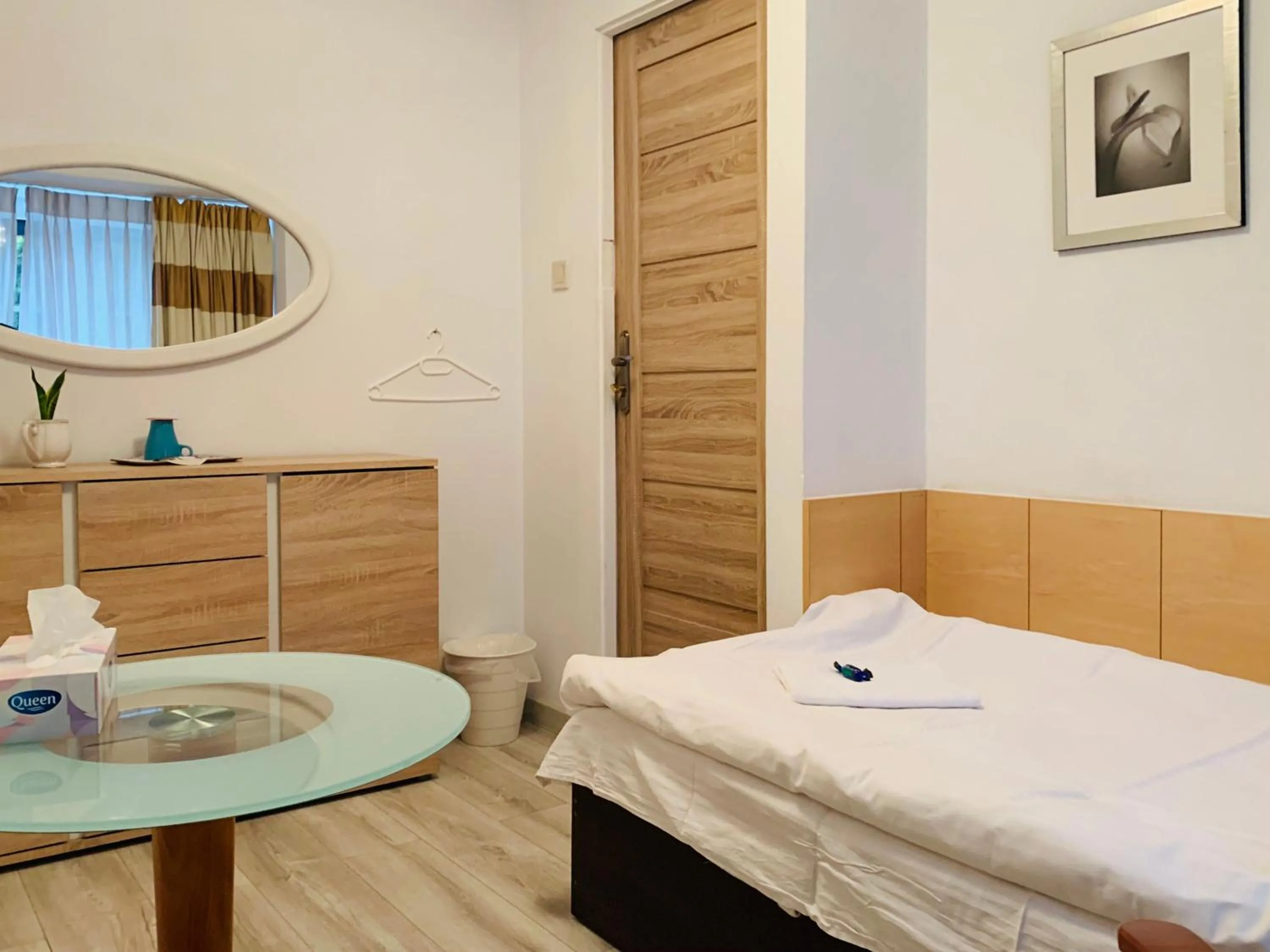 Bedroom, Bed in 404 Rooms Wilanowska