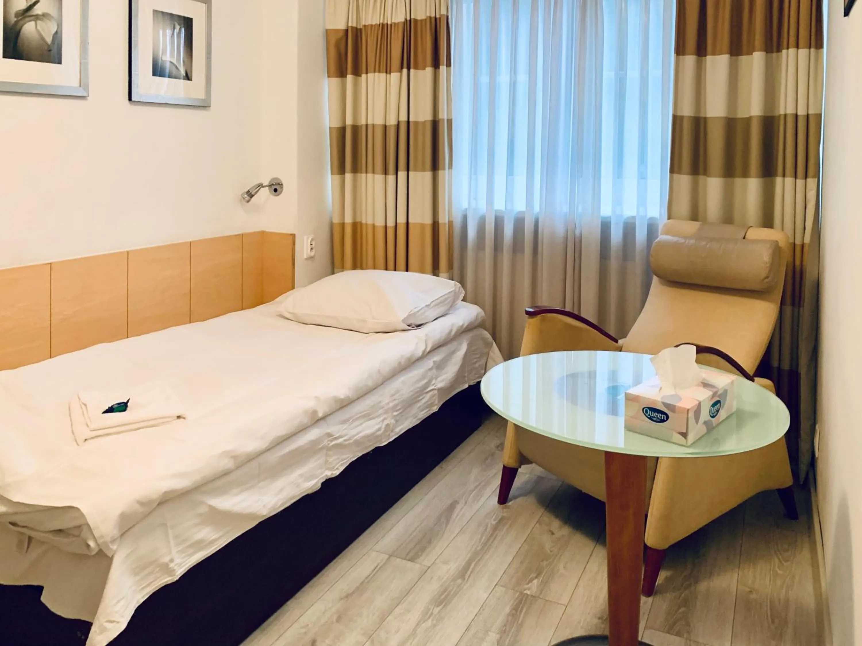 Bedroom, Bed in 404 Rooms Wilanowska