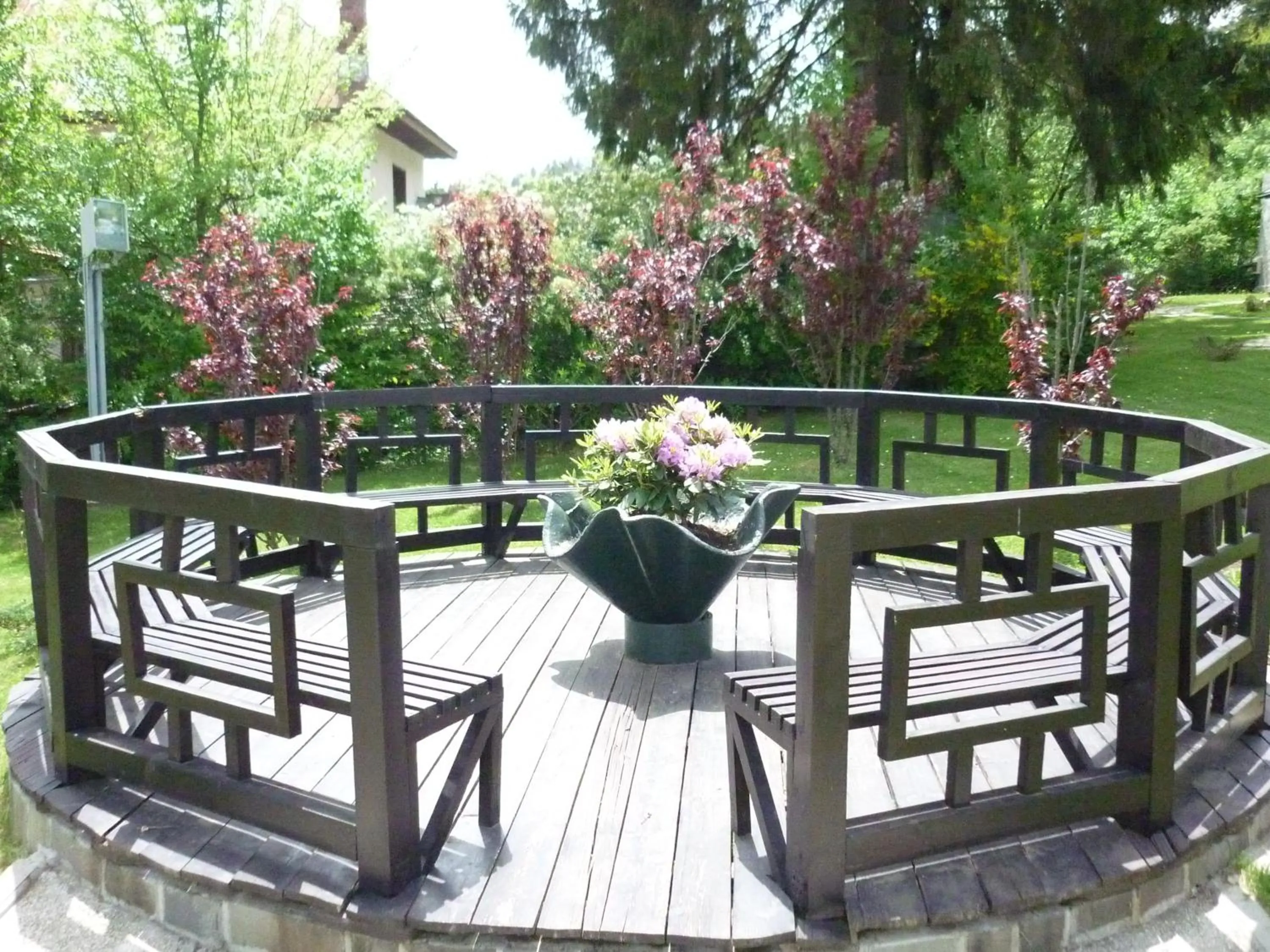 Seating area in Vilele Lucia