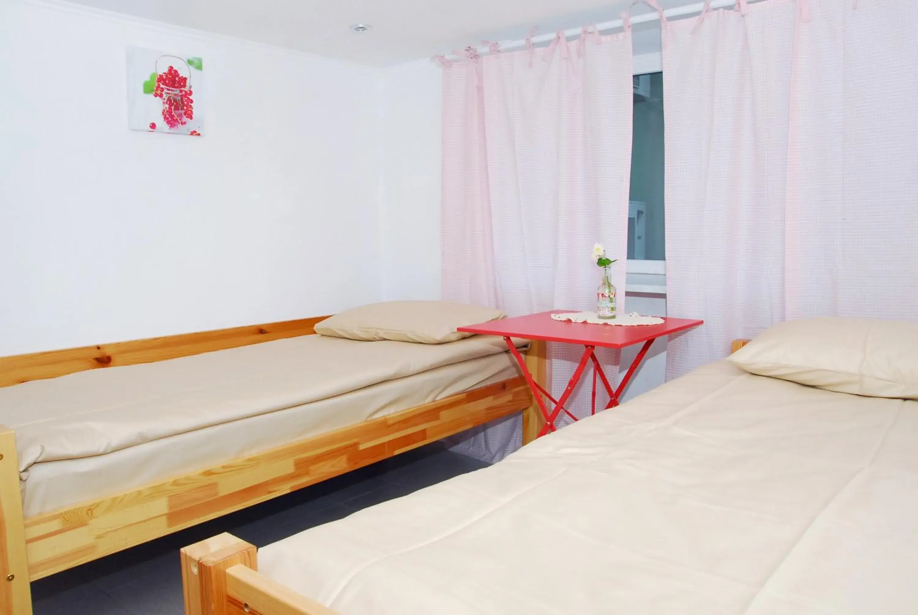 Twin Room with Shower in Maison Blanche Kyiv city center Twin Room with Shower in Maison Blanche Kyiv city center