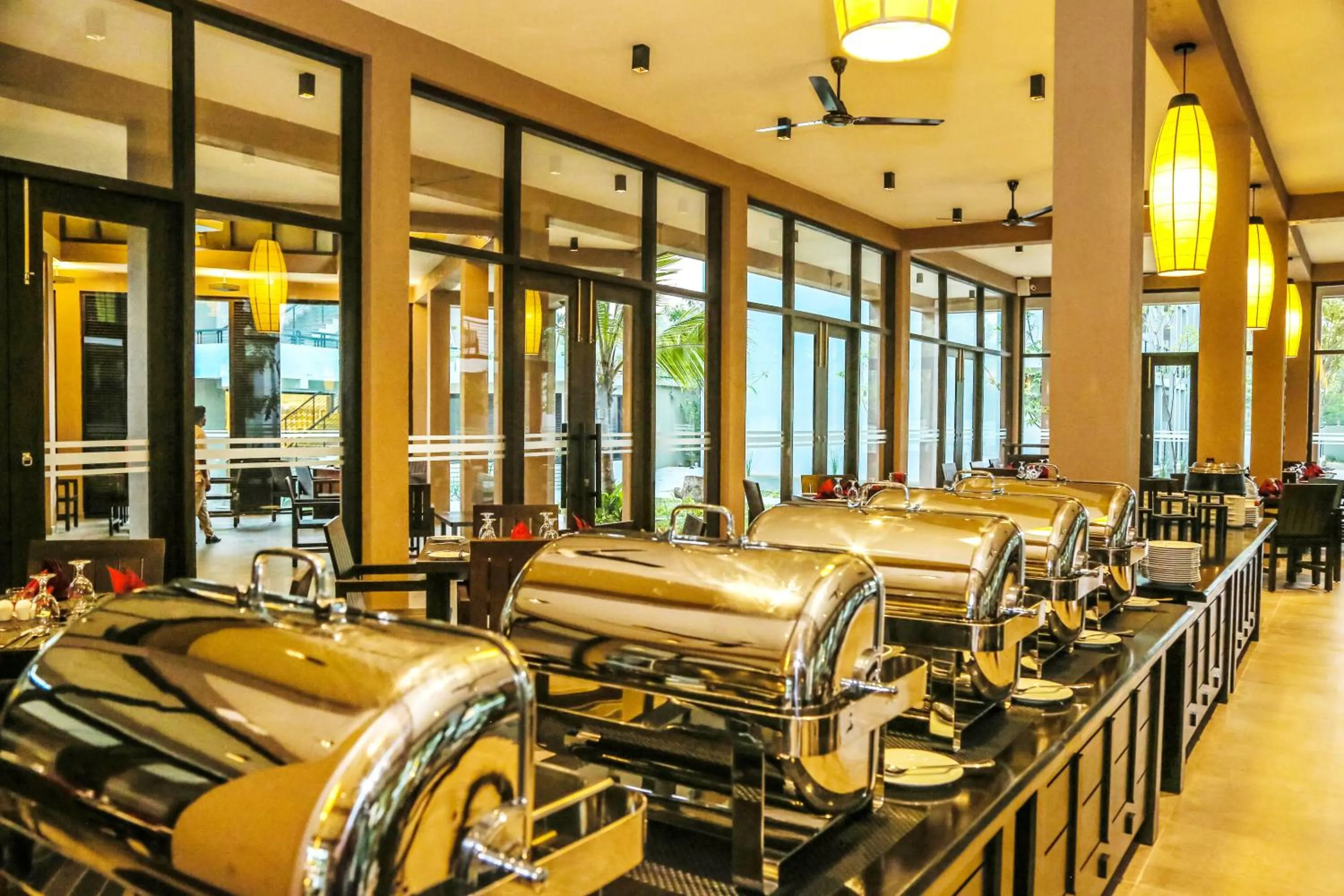 Restaurant/places to eat in Oak Ray Wild Yala