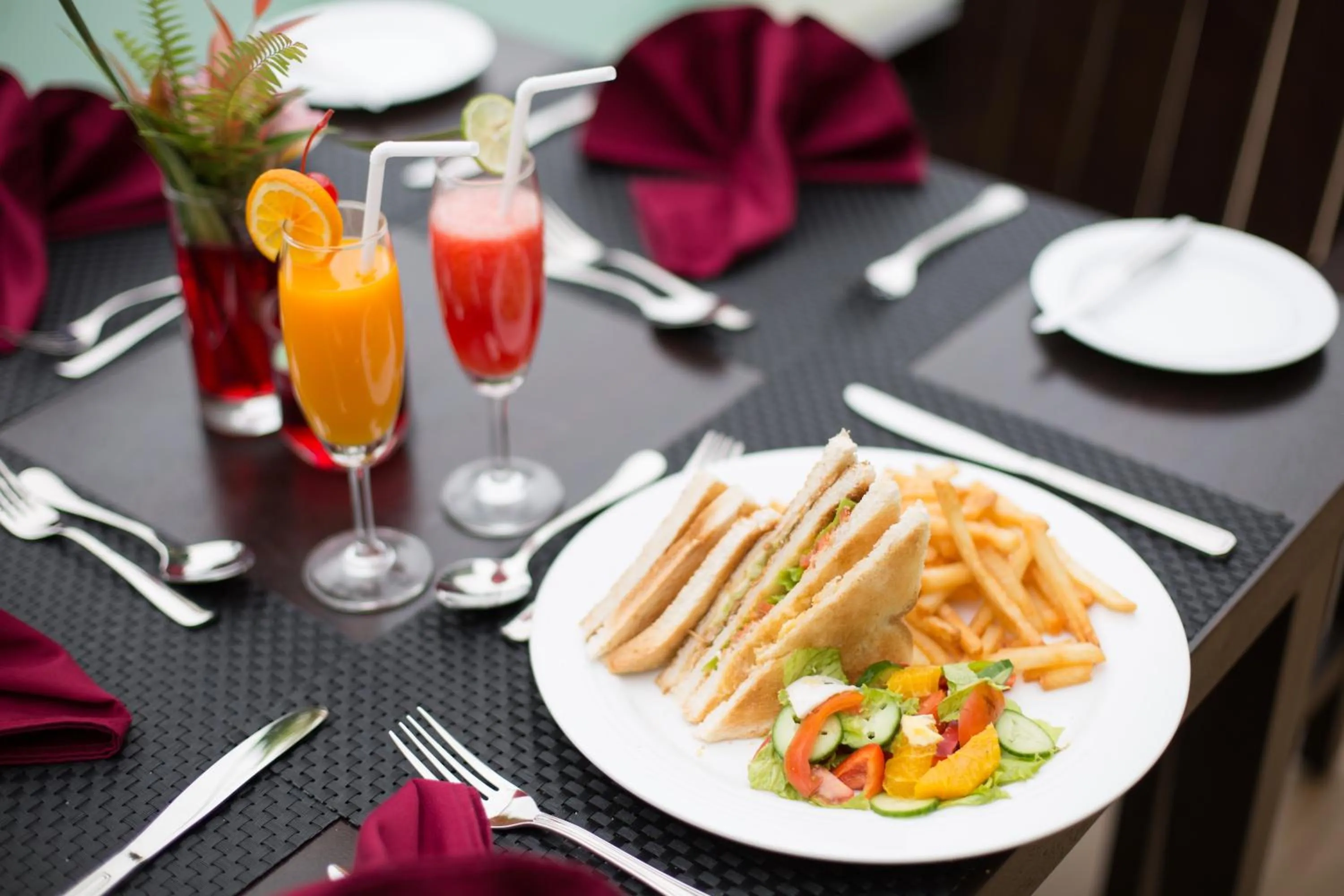 Meals in Oak Ray Wild Yala