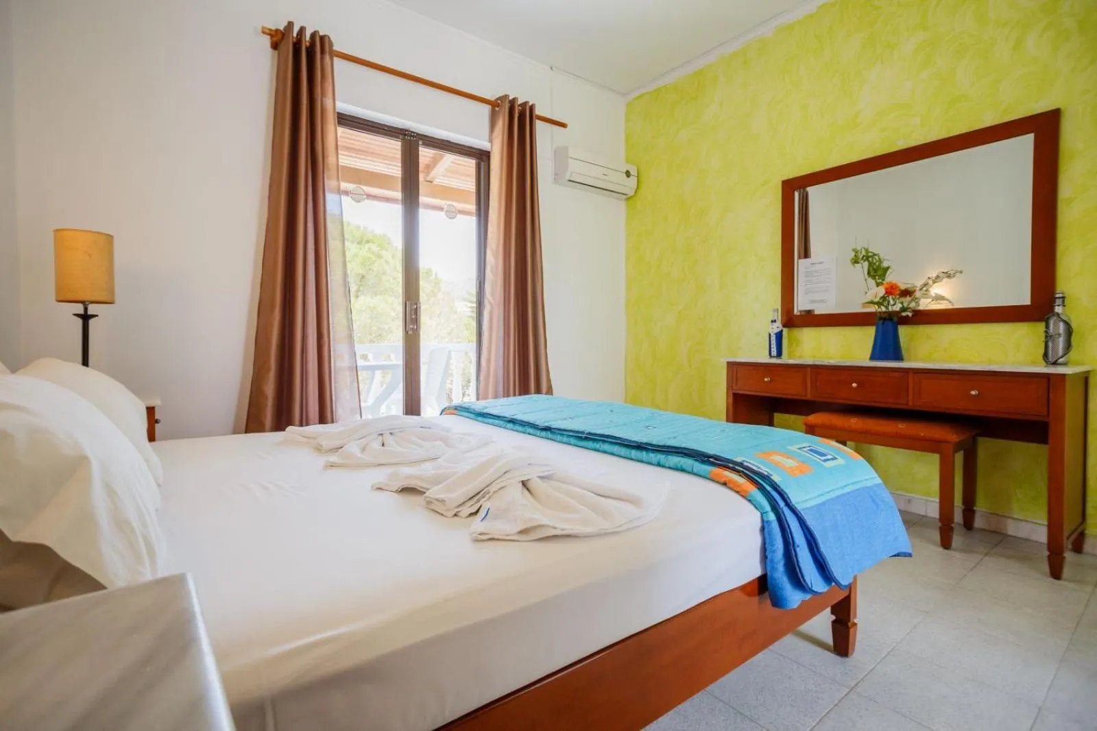 Bed in Babis Studios