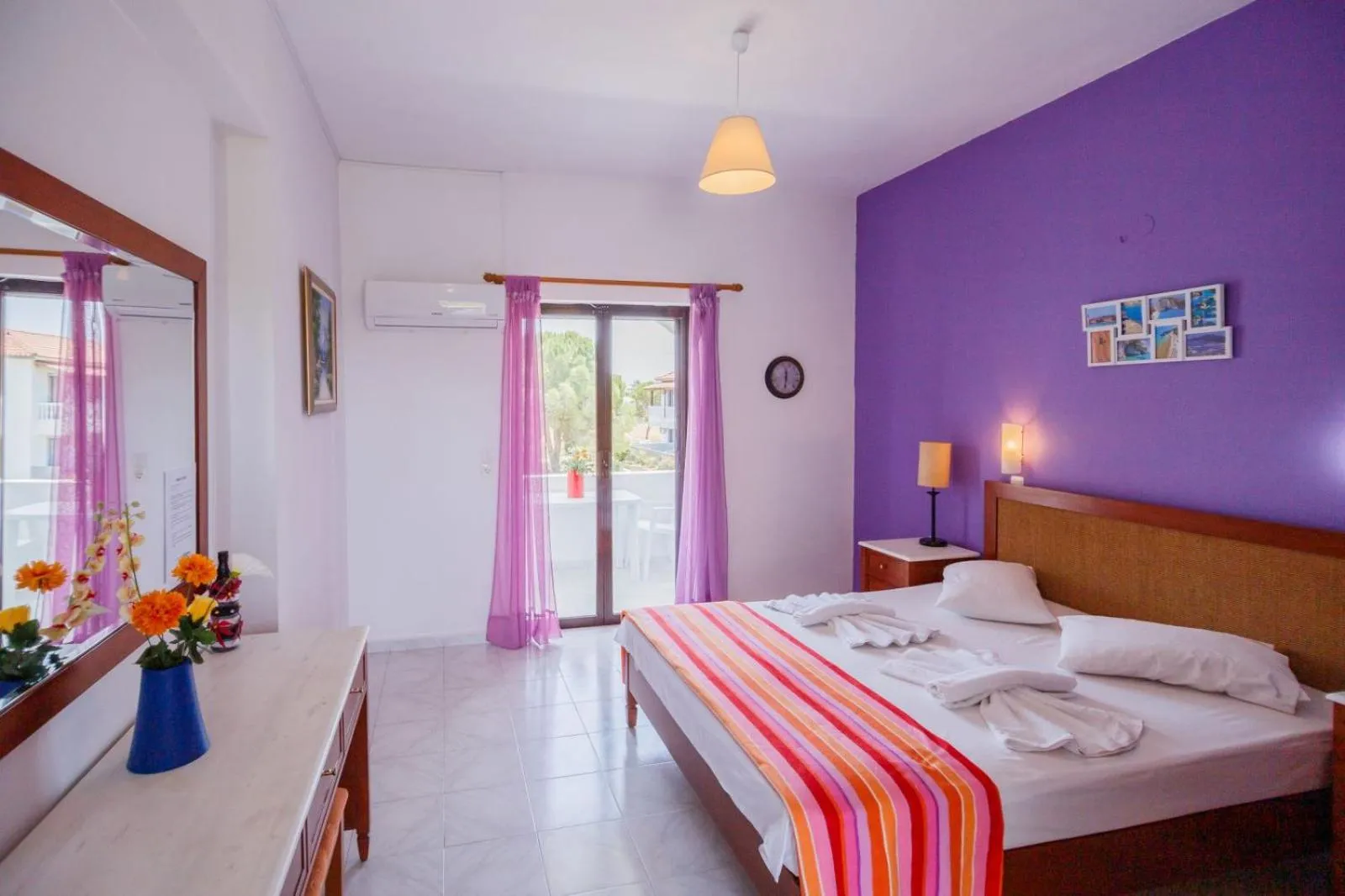 Bed in Babis Studios