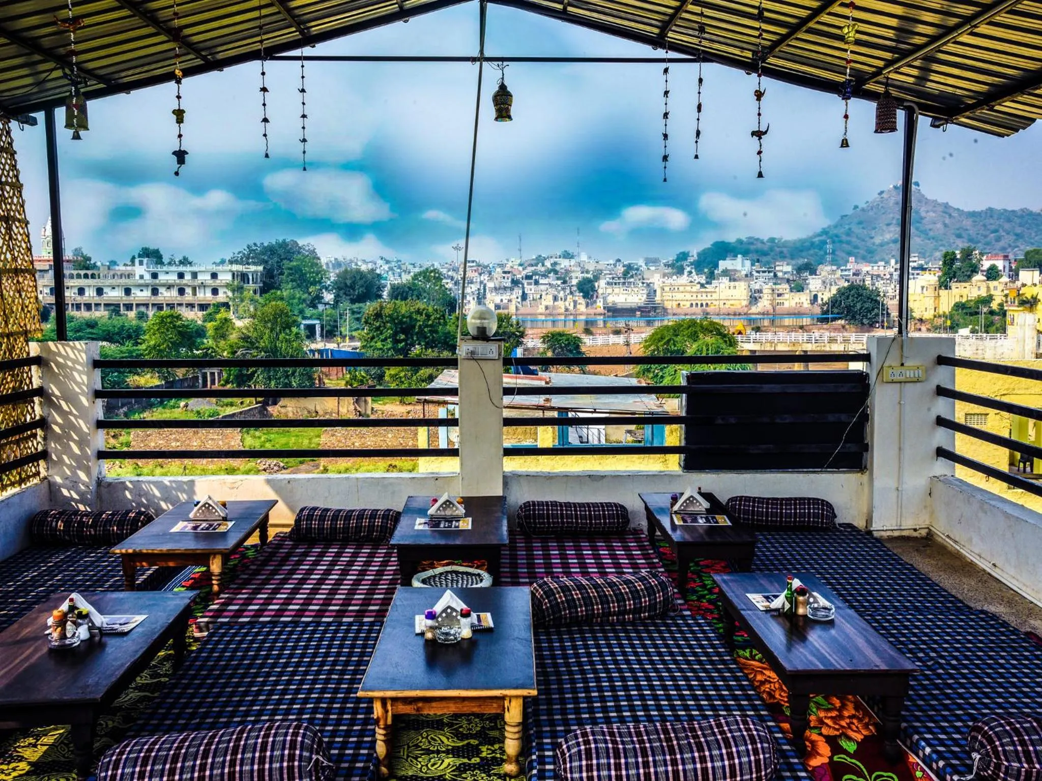 Day in Hotel Zoola Palace