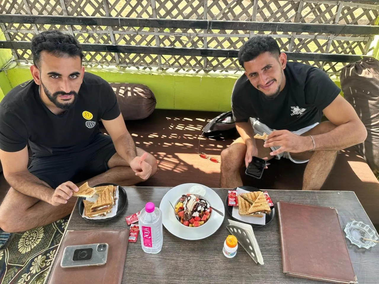 Restaurant/places to eat in Hotel Zoola Palace