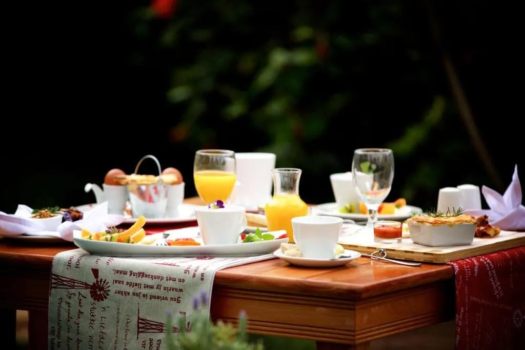 Food and drinks in Christie's Inn