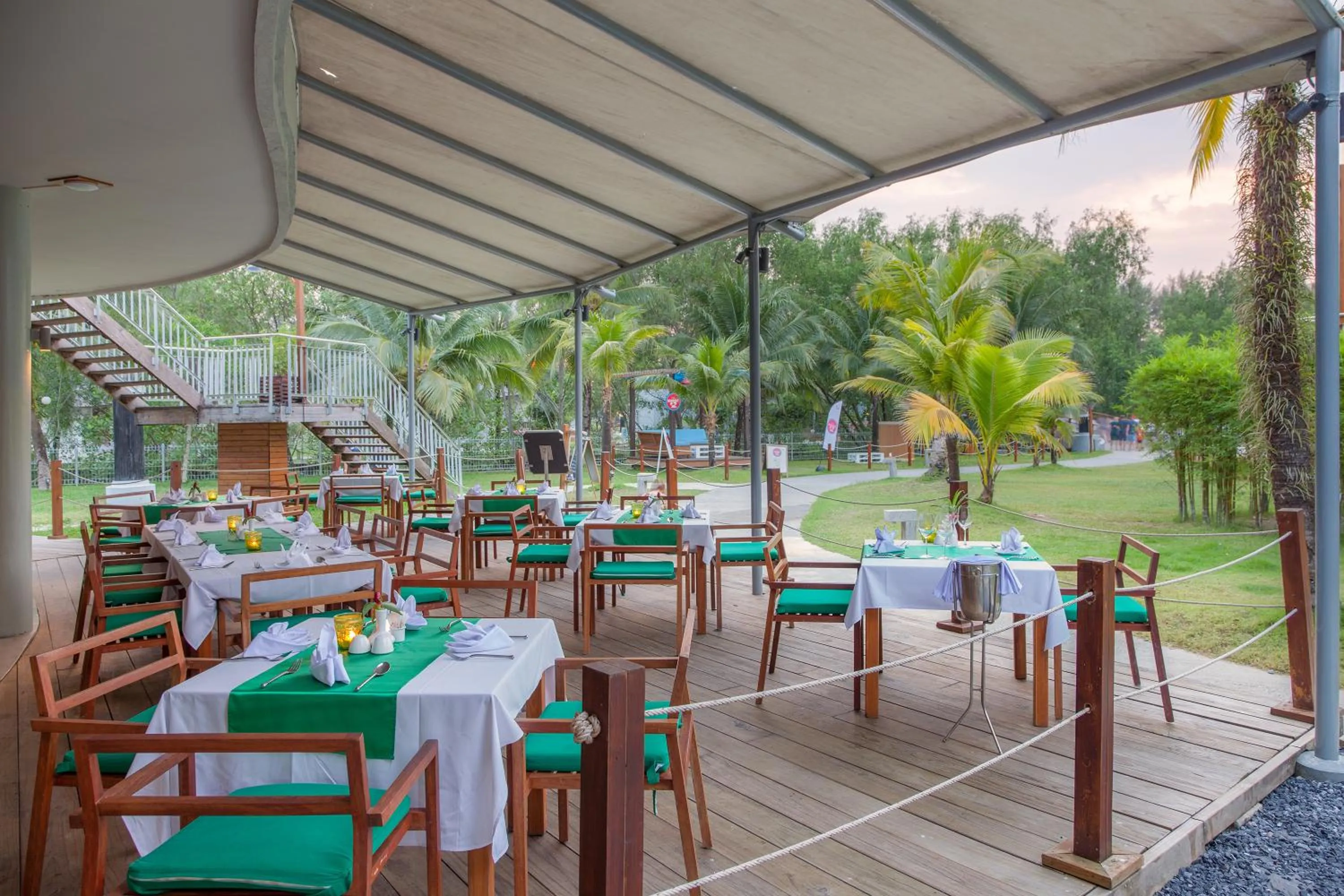 Restaurant/places to eat in Mai Khaolak Beach Resort & Spa - TUIBLUE Mai Khaolak