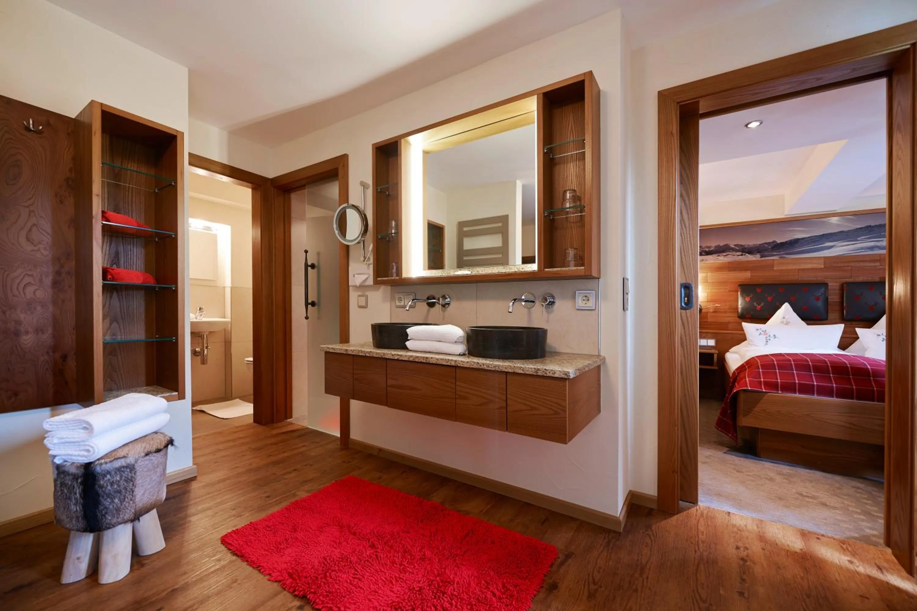 Shower, Bed in Hotel Leitner