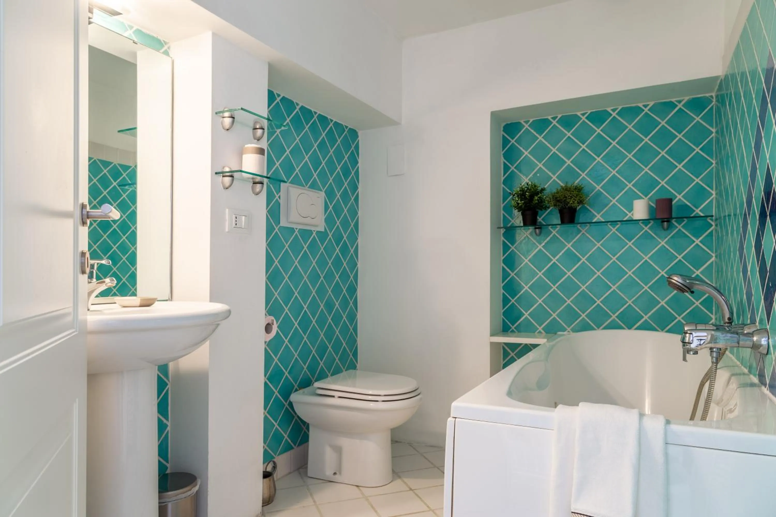 Luxury 350 Sq Mt flat with Terrace central Trieste