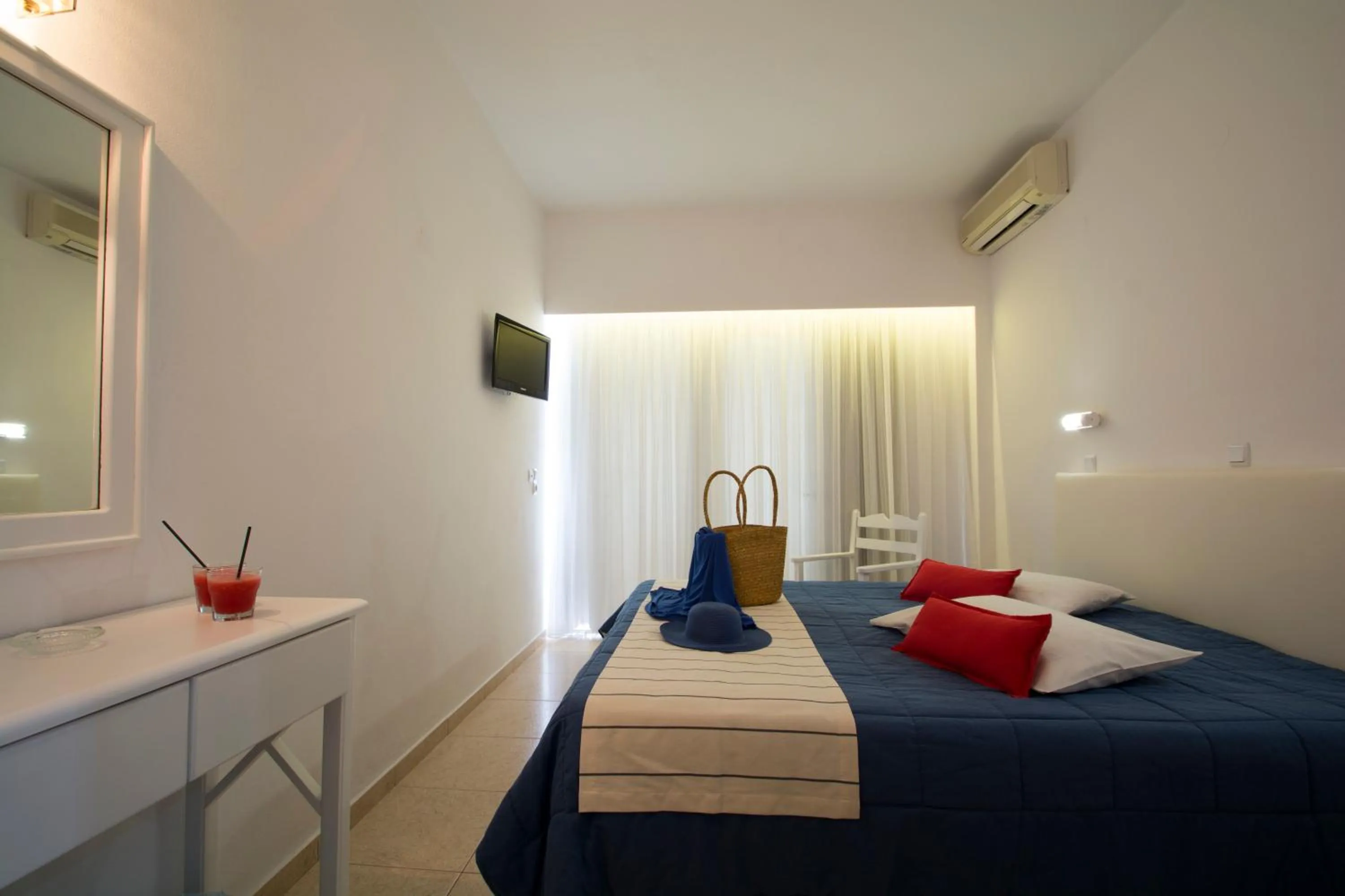 Bedroom in Kordistos Hotel