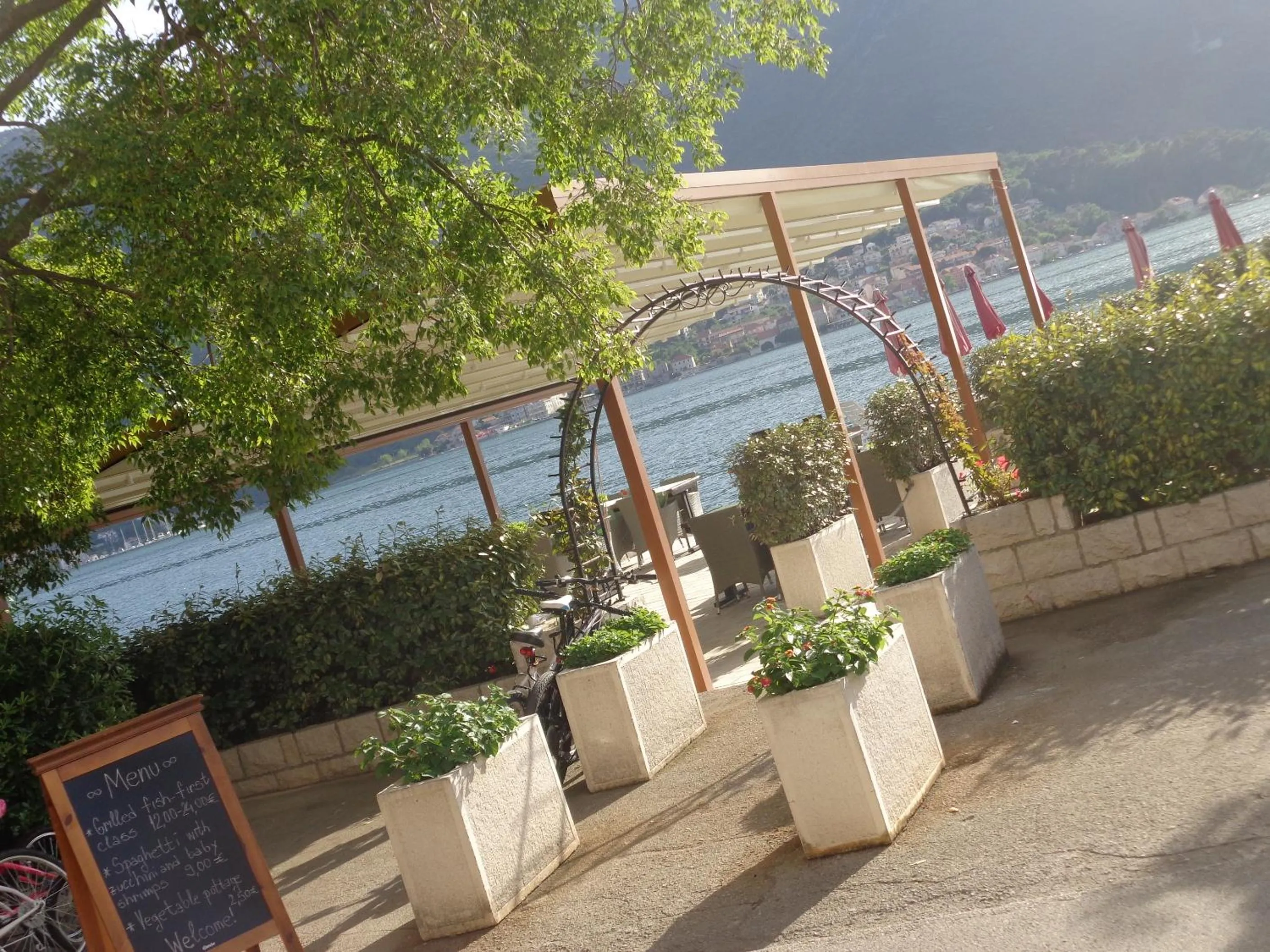 Restaurant/places to eat in Apartments Bella di Mare