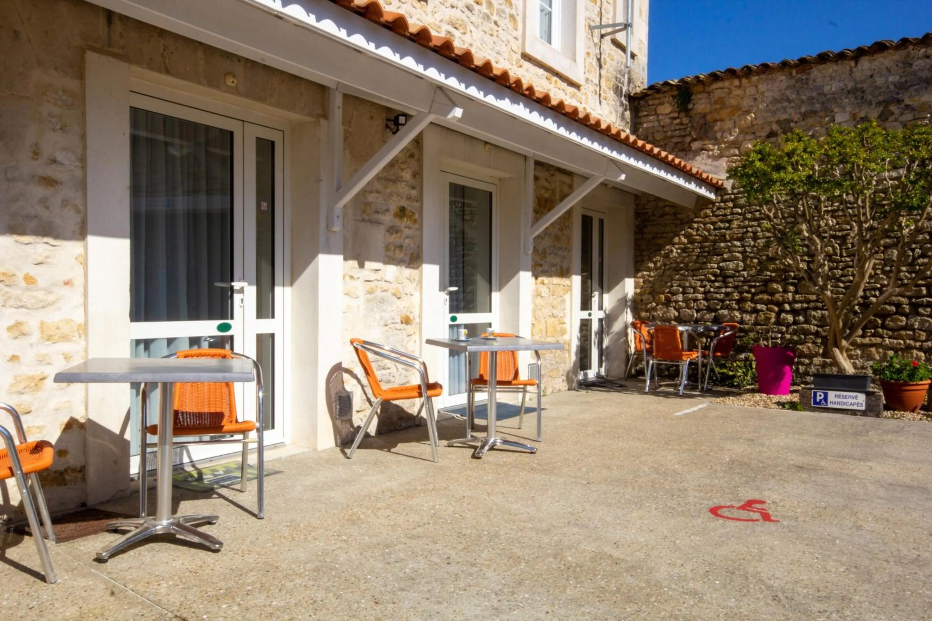 CIT'HOTEL Le Commerce