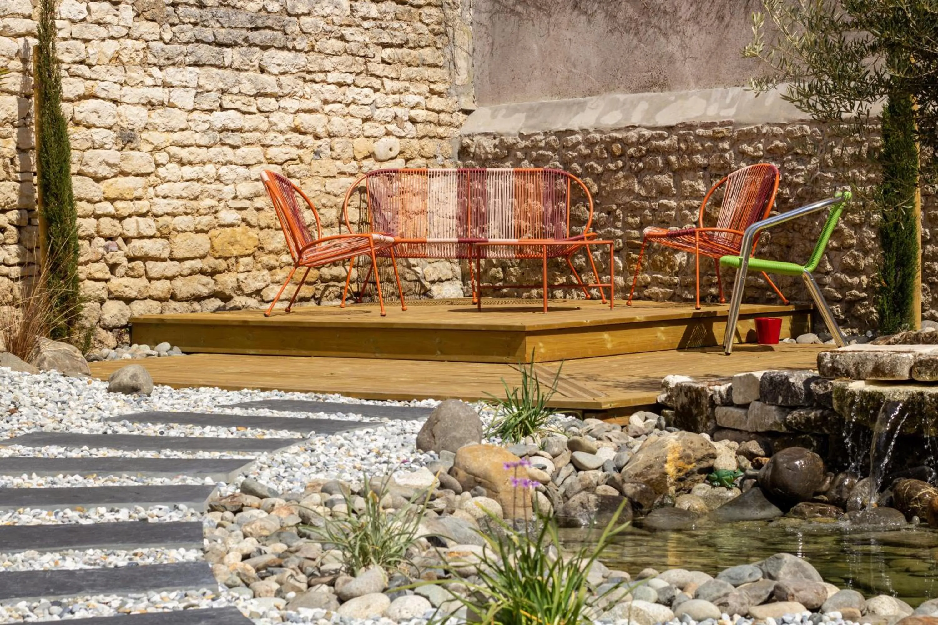 Garden in CIT'HOTEL Le Commerce