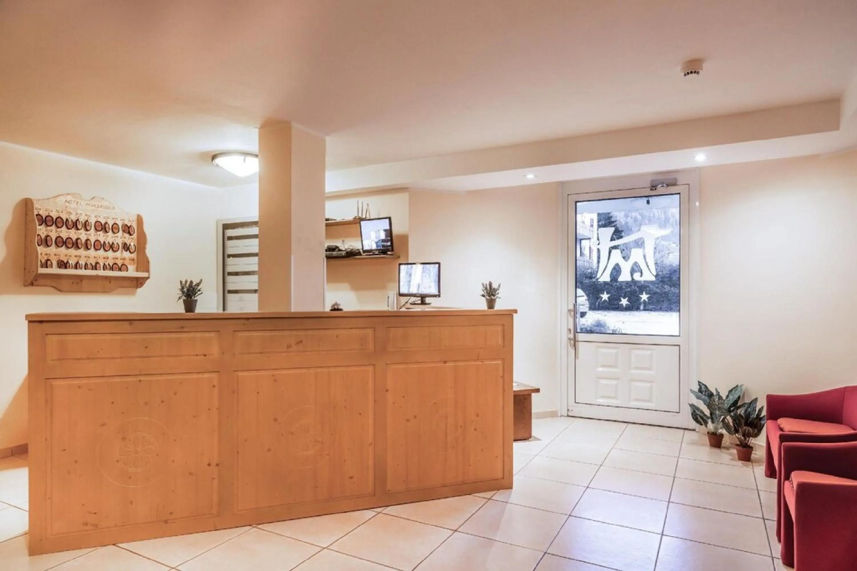 Lobby or reception in Hotel Garnì Maria