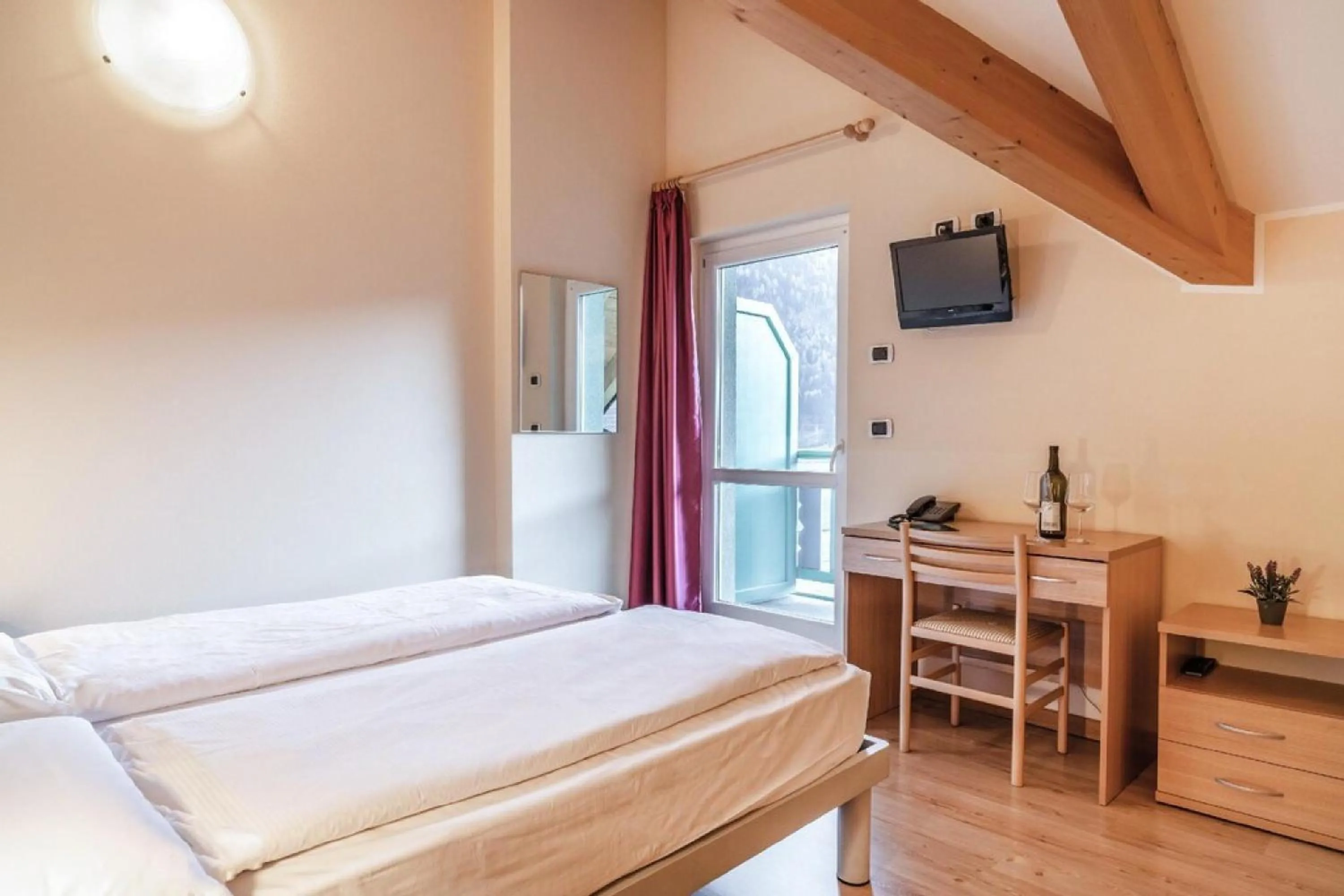 Photo of the whole room, Bed in Hotel Garnì Maria