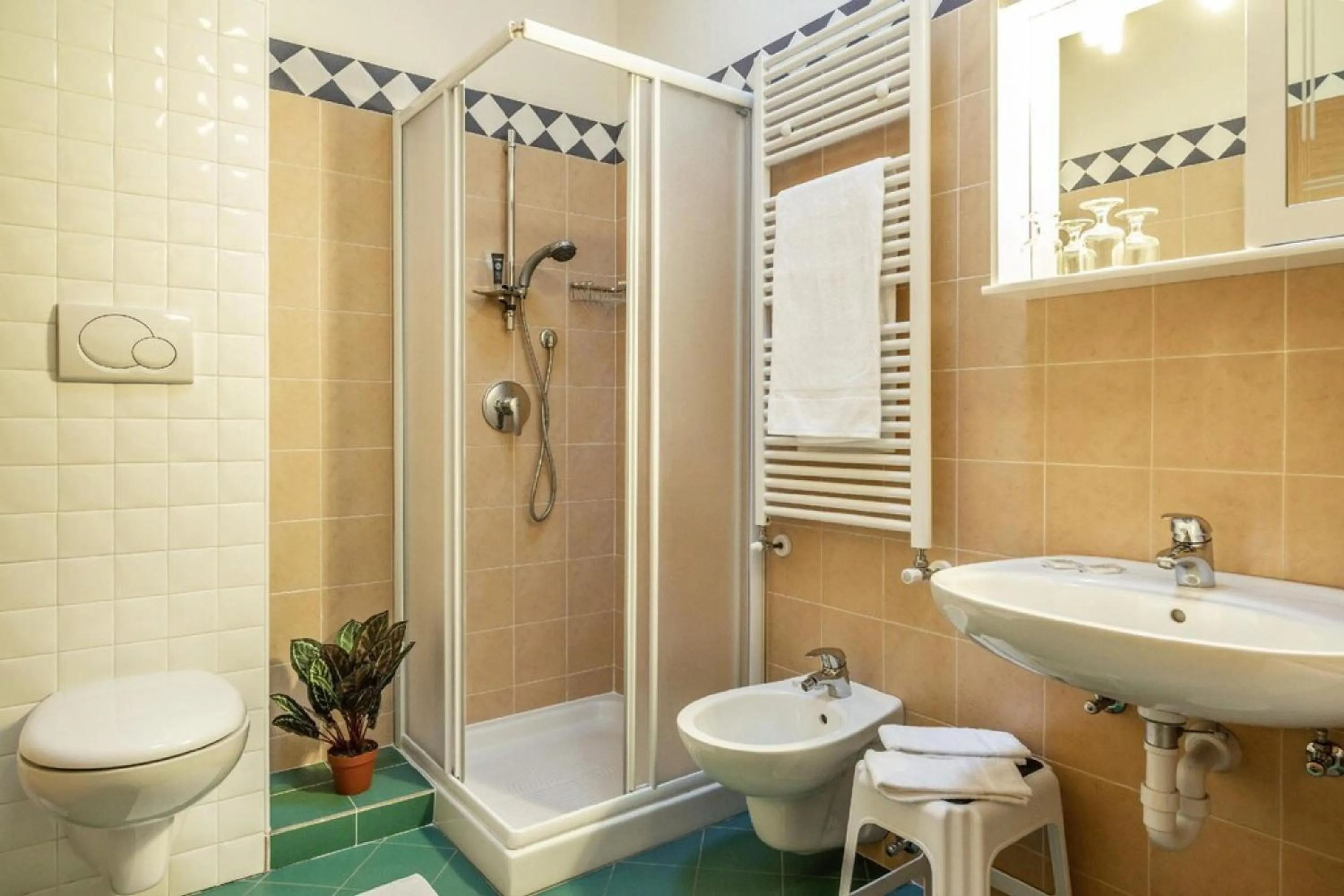 Bathroom in Hotel Garnì Maria