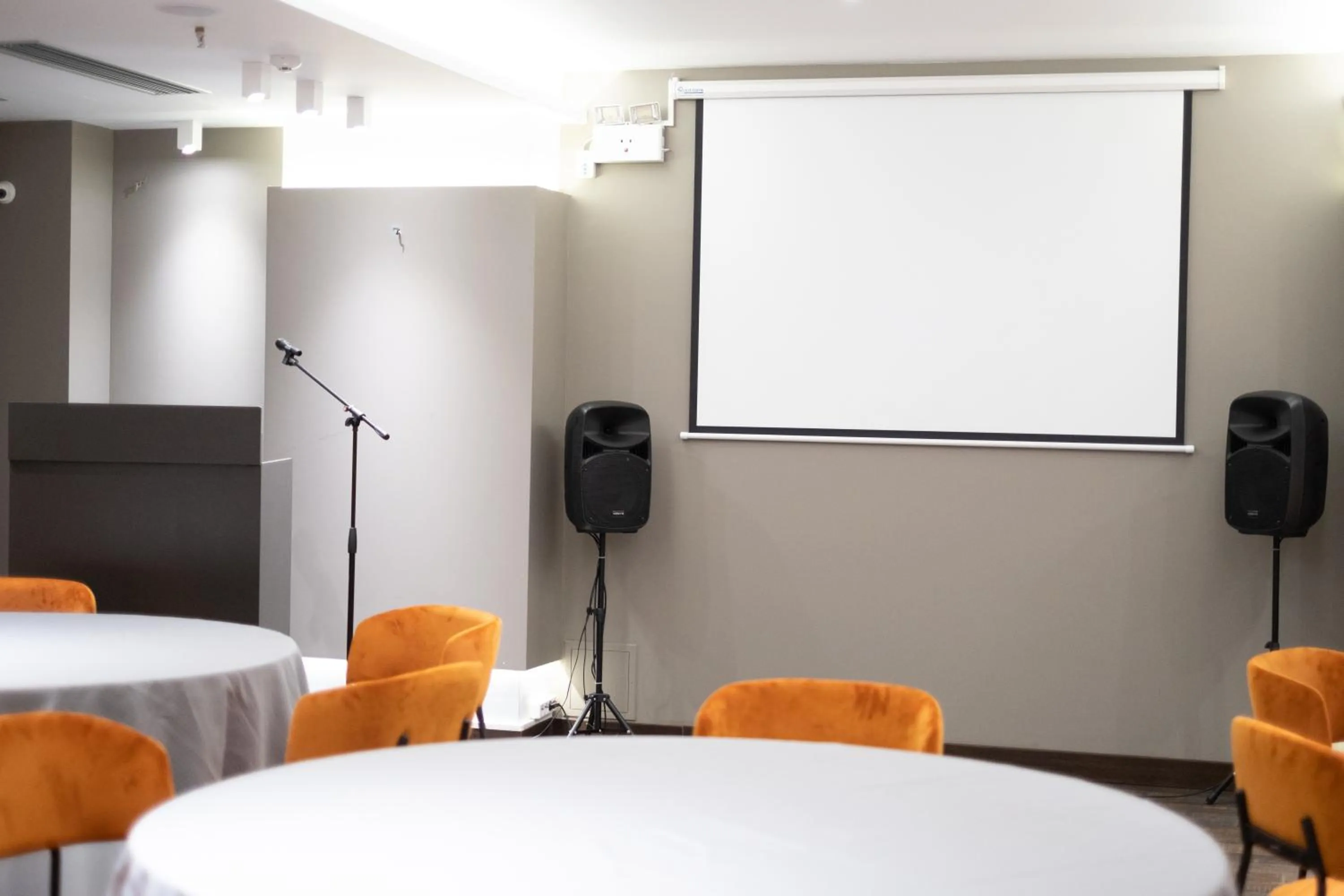 Meeting/conference room in City Loft Hotel