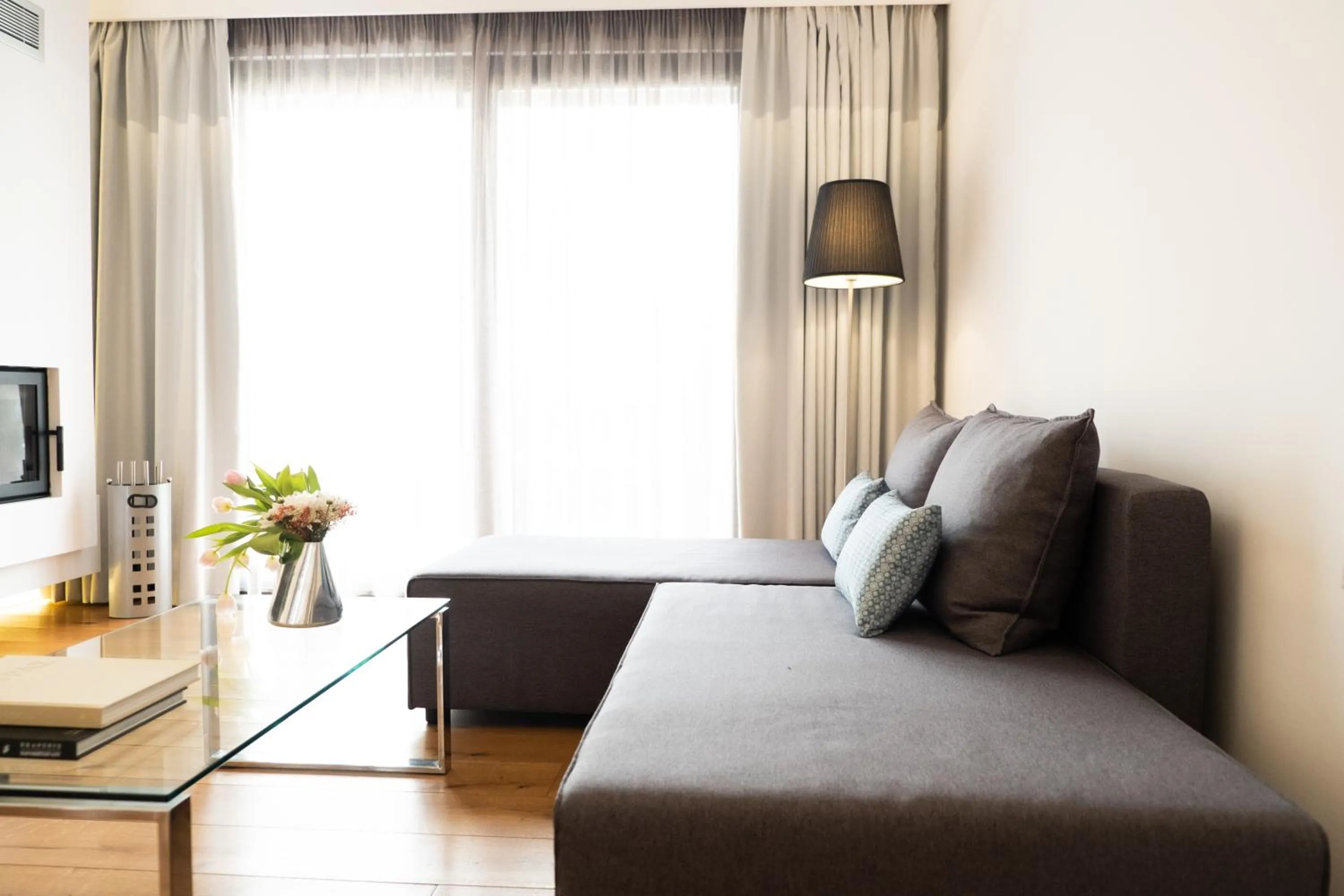 Area and facilities in City Loft Hotel