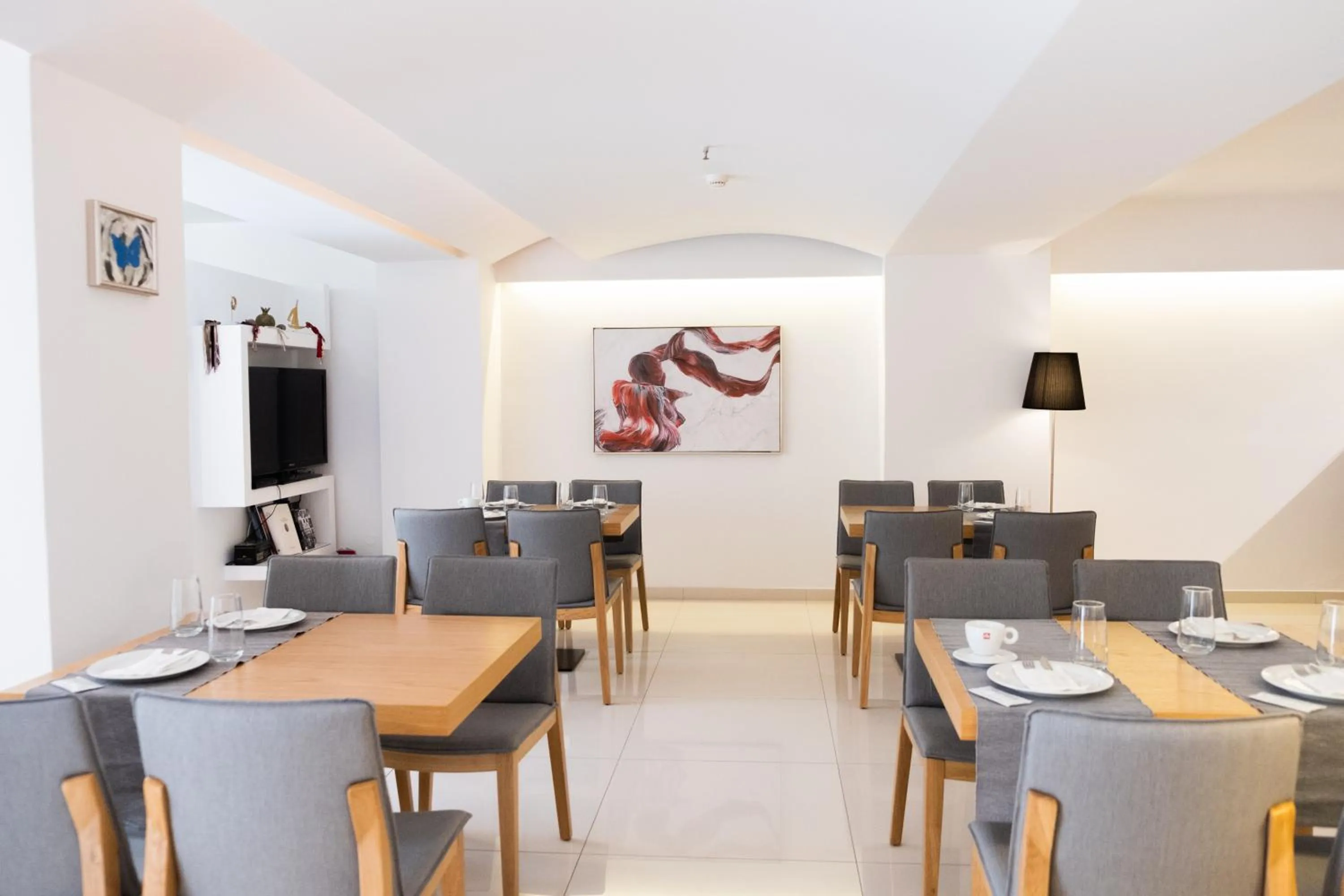 Restaurant/places to eat in City Loft Hotel