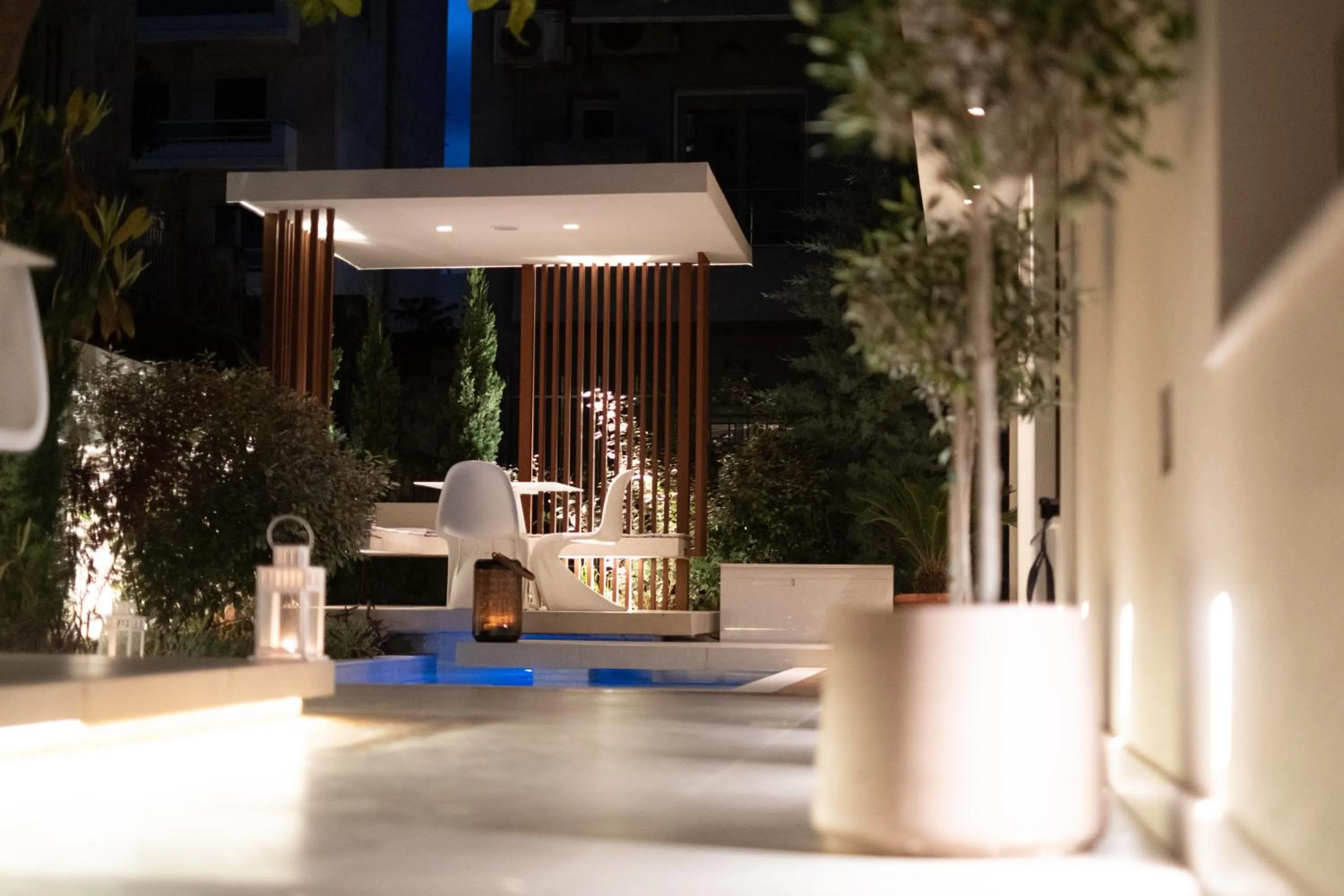 Garden in City Loft Hotel