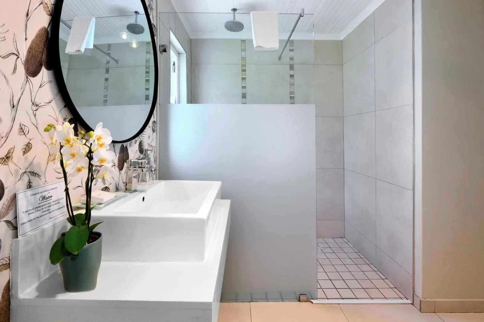 Shower in Lavender Farm Boutique Guest House