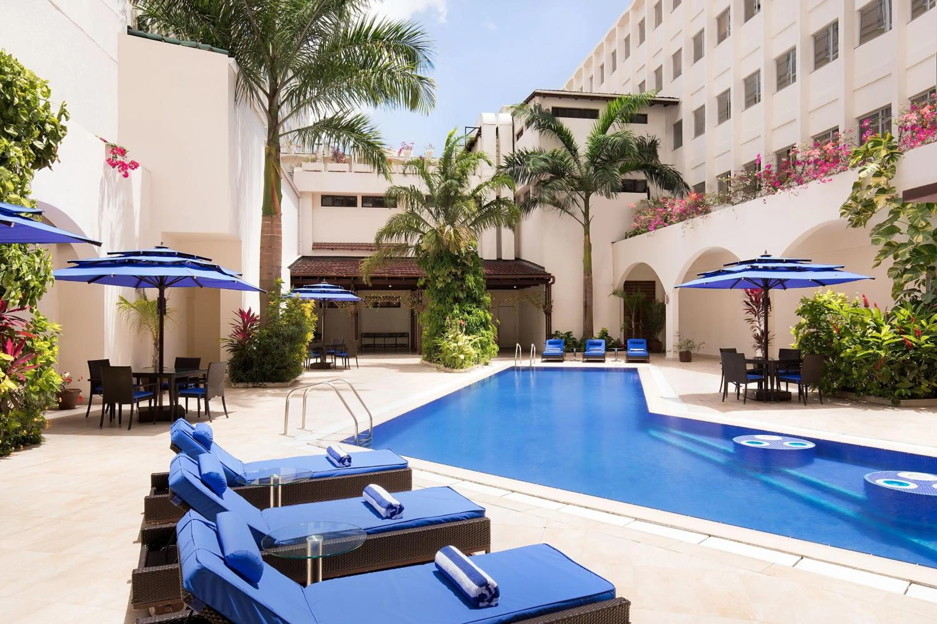 Swimming pool in Four Points by Sheraton Dar es Salaam New Africa