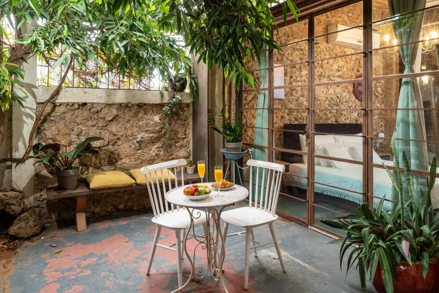 Patio in Trieste Neve Tzedek Boutique Suites Tel Aviv