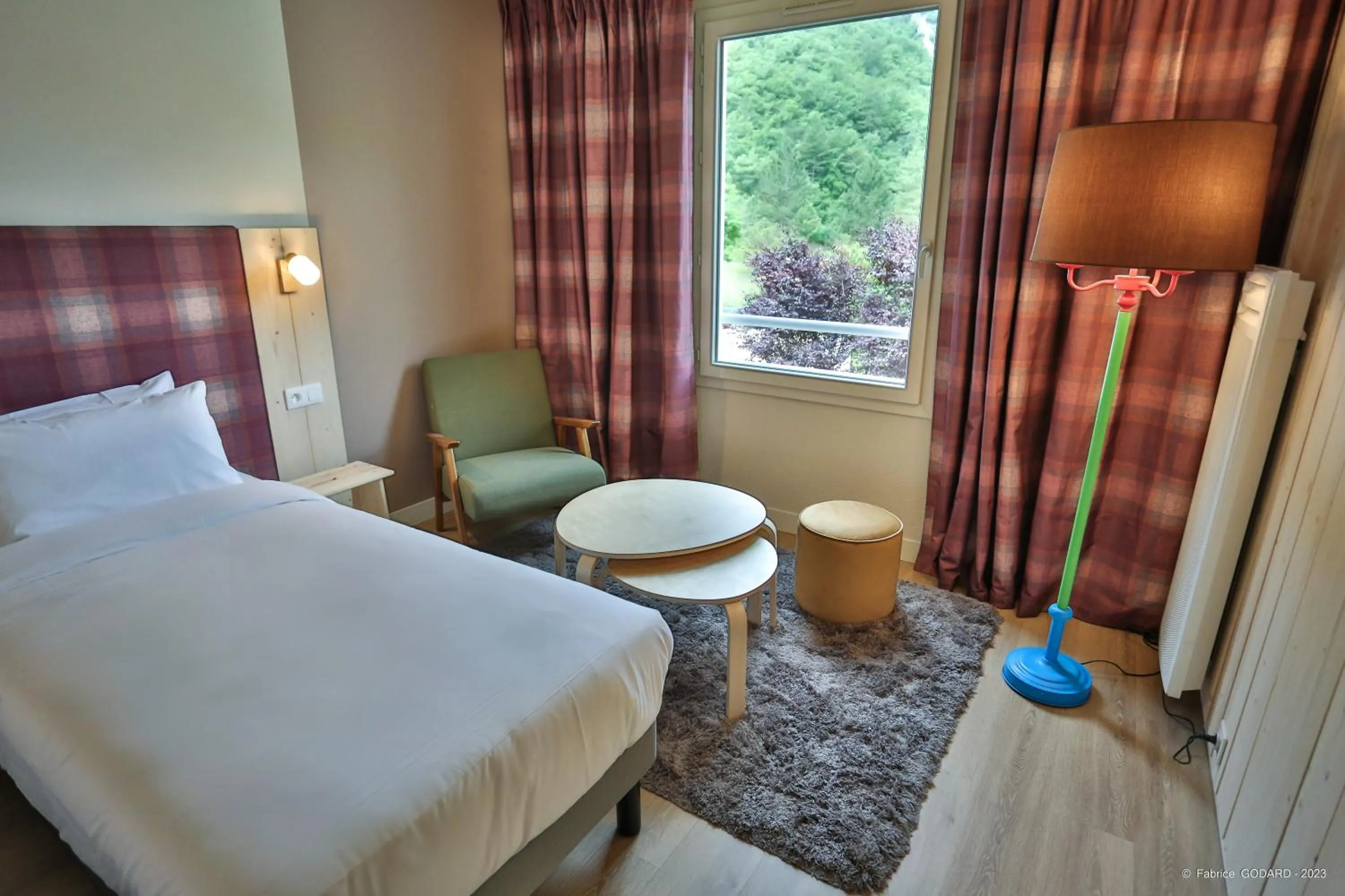 Photo of the whole room, Bed in Hôtel Le Refuge des Sources