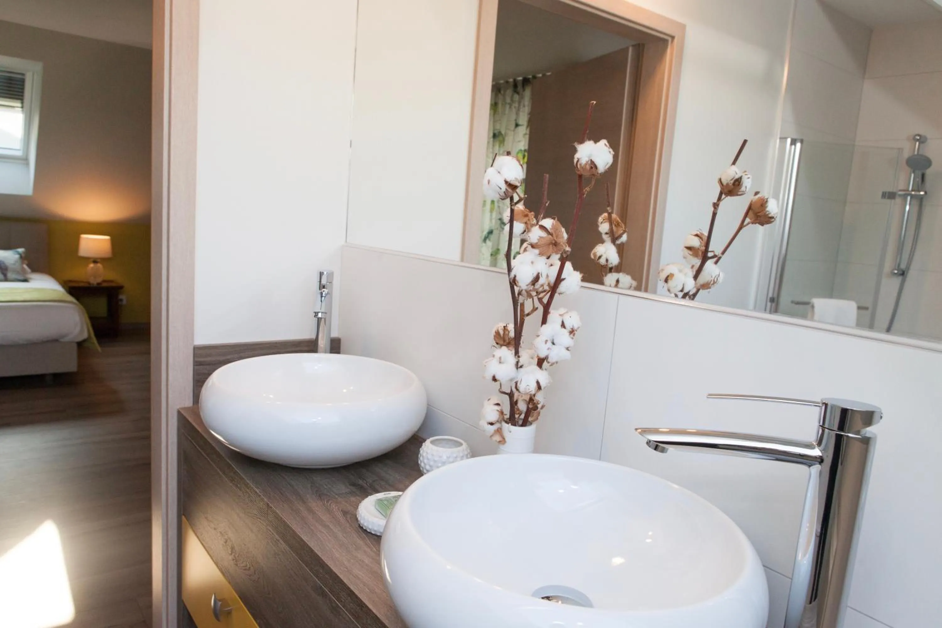 Bathroom in Maison d hotes Coeur de Village Alsace & spa