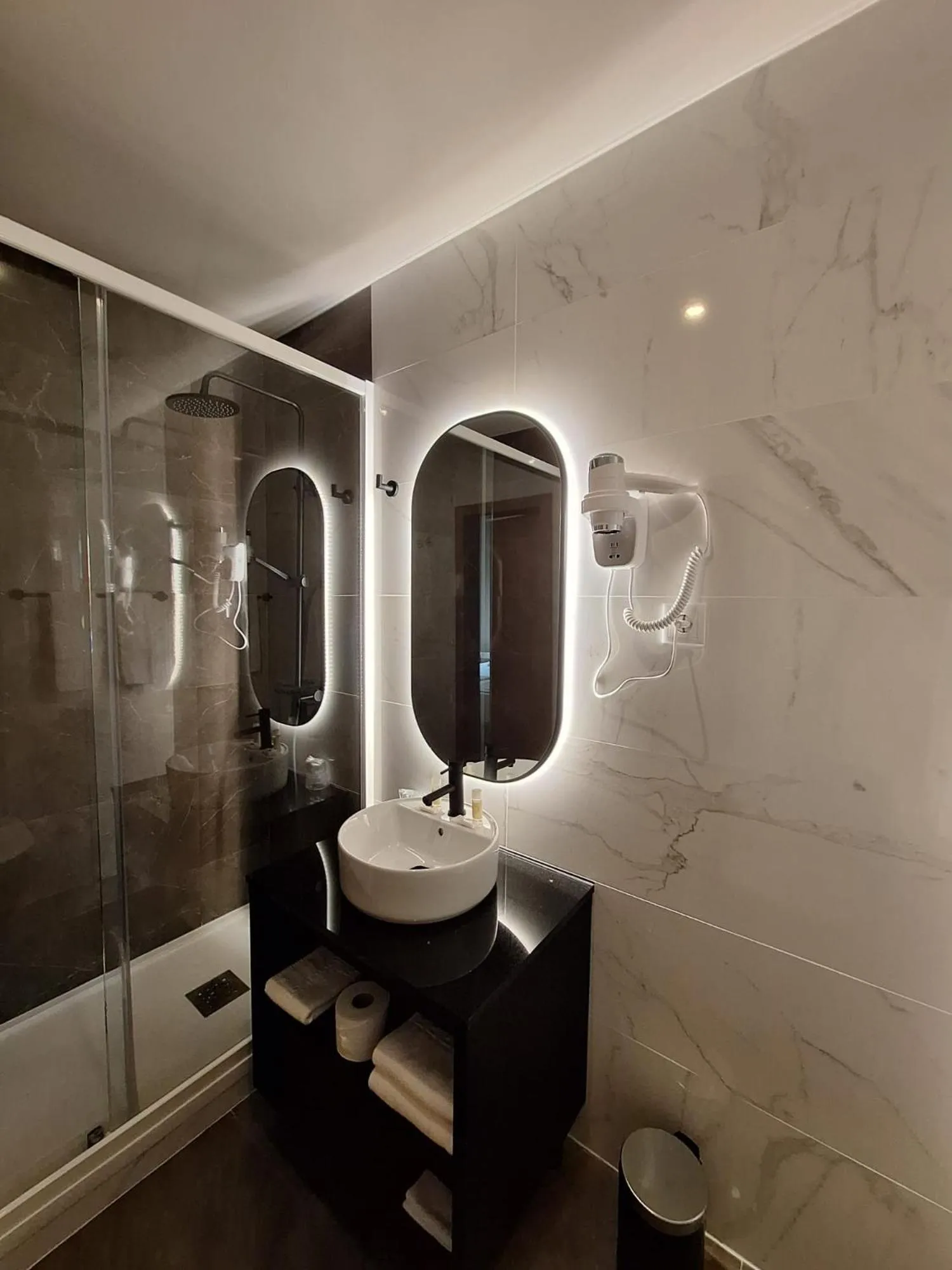 Bathroom in Hotel Alicante Lisboa