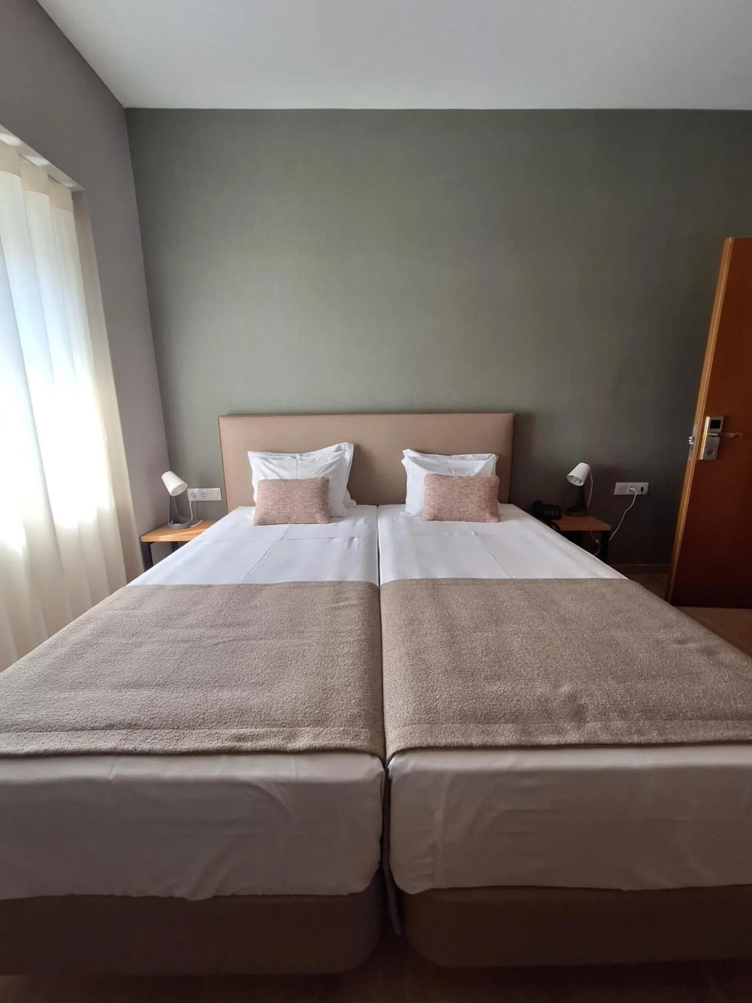 Bed in Hotel Alicante Lisboa